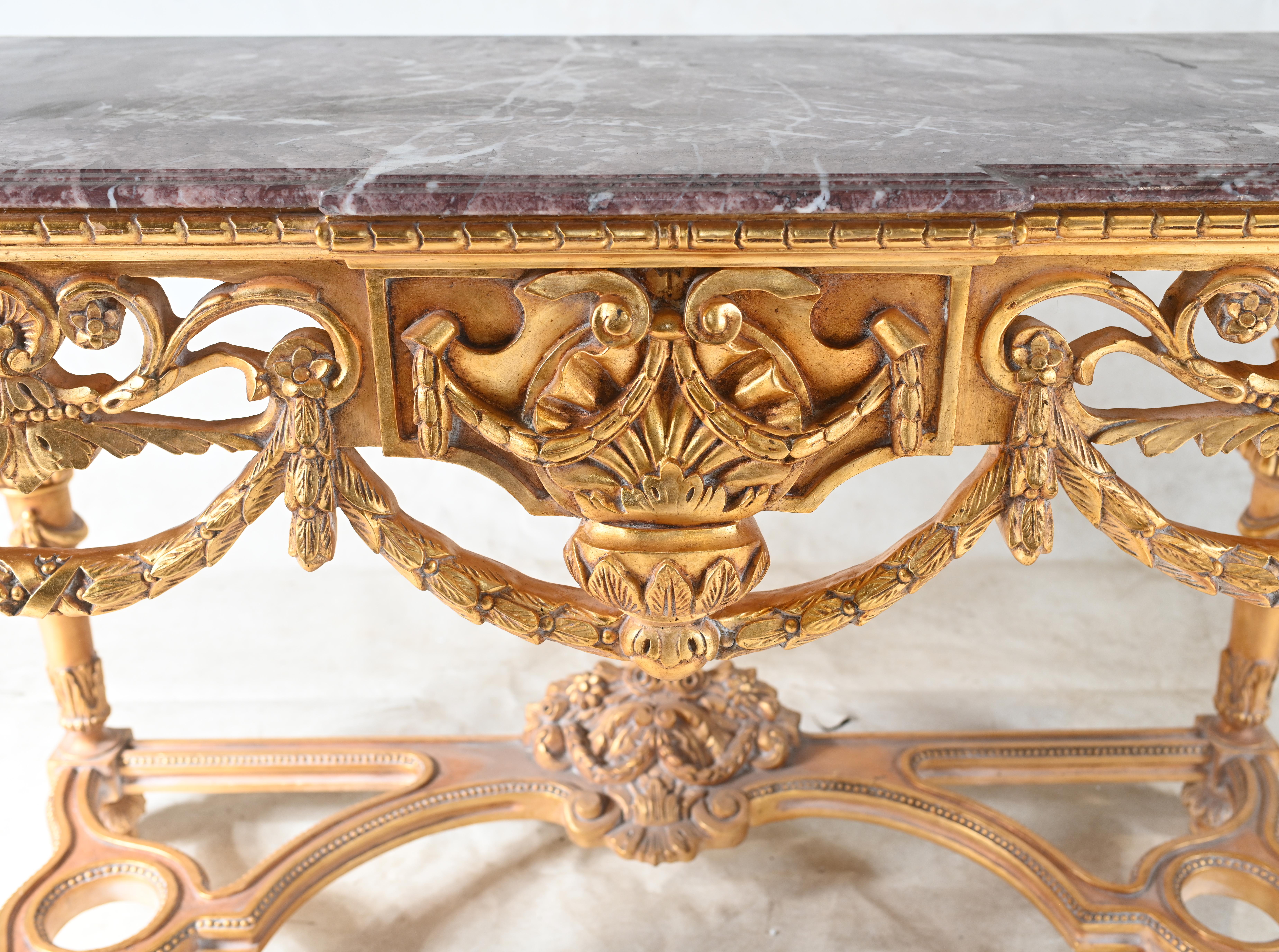 Console Louis XVI doré Dessus de marbre Revival en vente 9