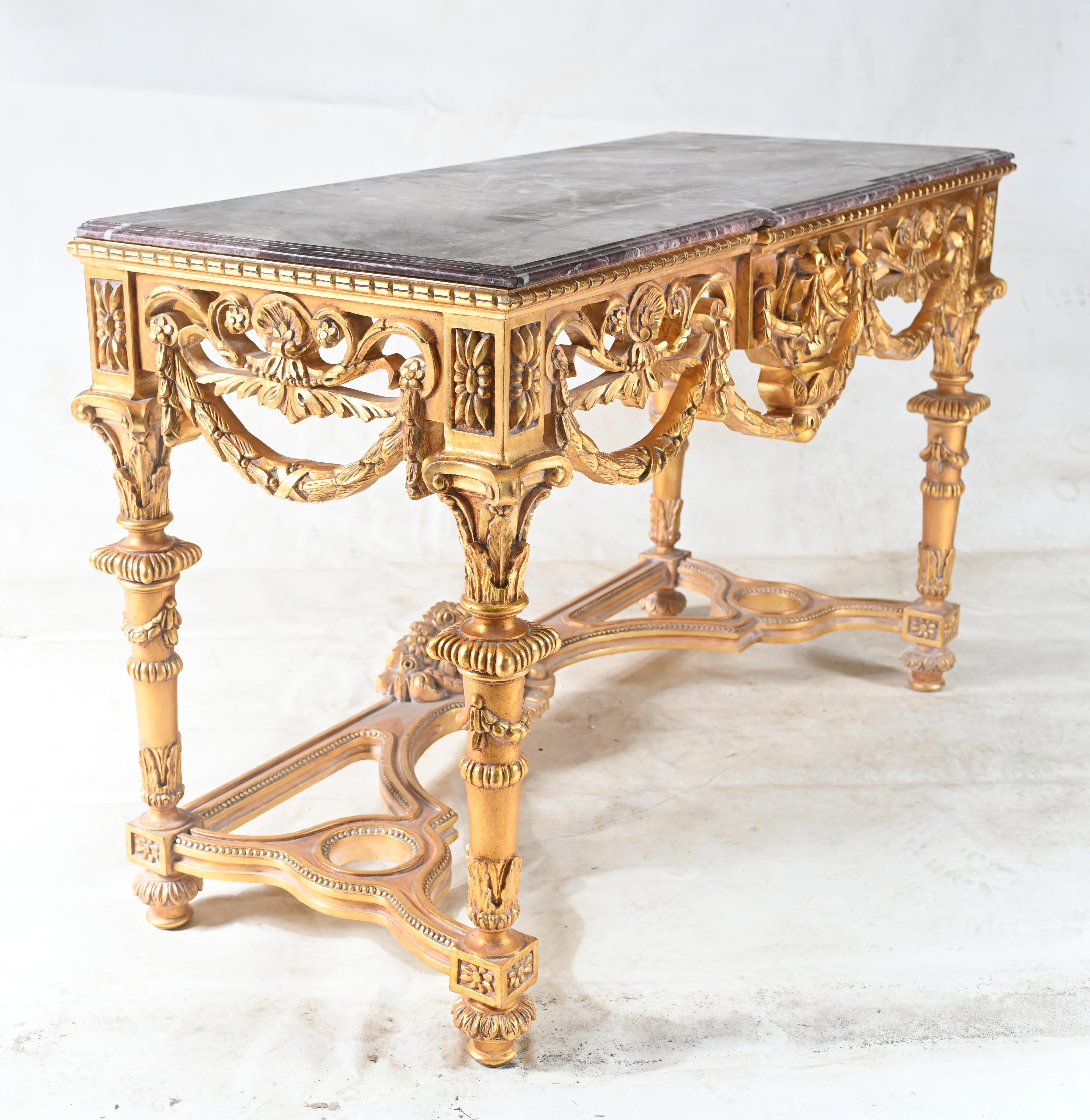 Console Louis XVI doré Dessus de marbre Revival en vente 13