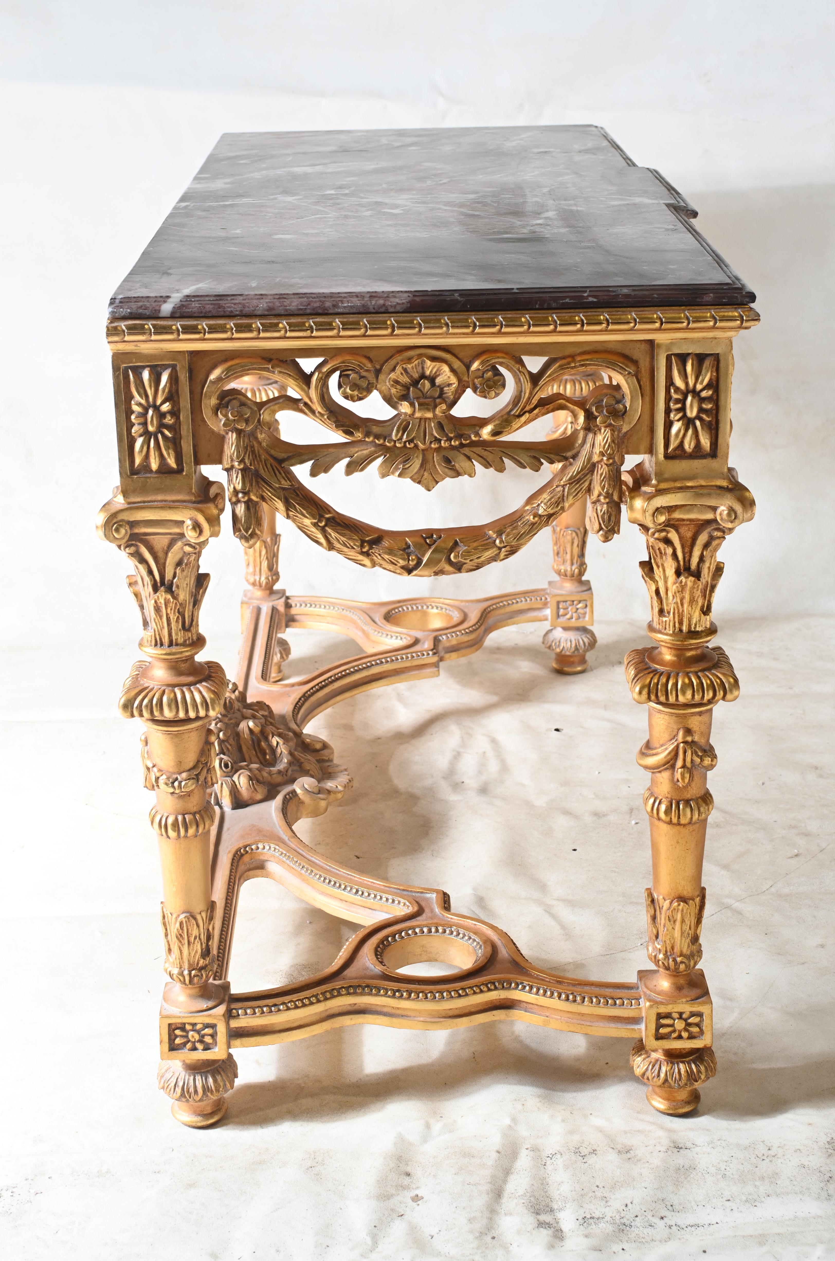 Console Louis XVI doré Dessus de marbre Revival en vente 14
