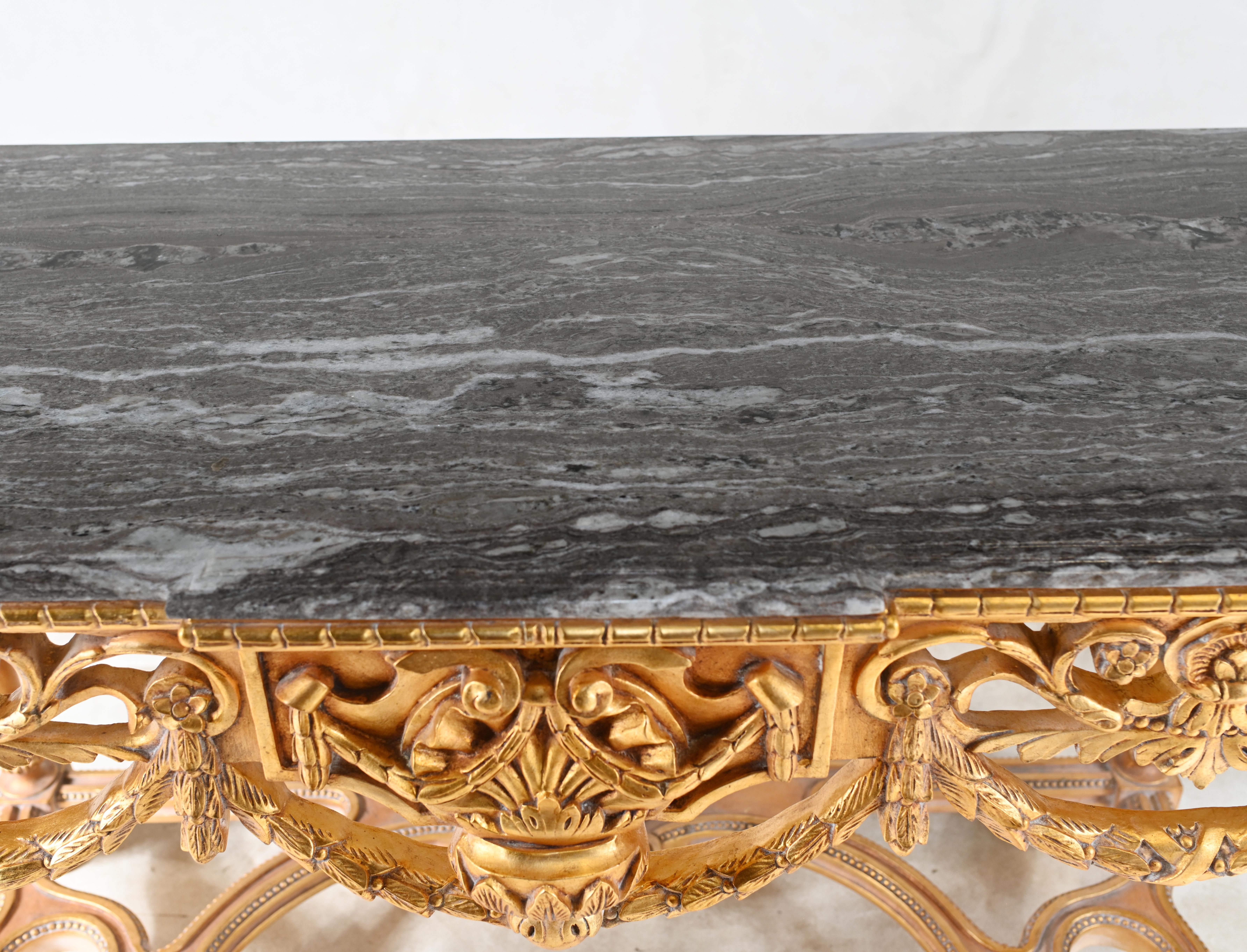 Console Louis XVI doré Dessus de marbre Revival en vente 2