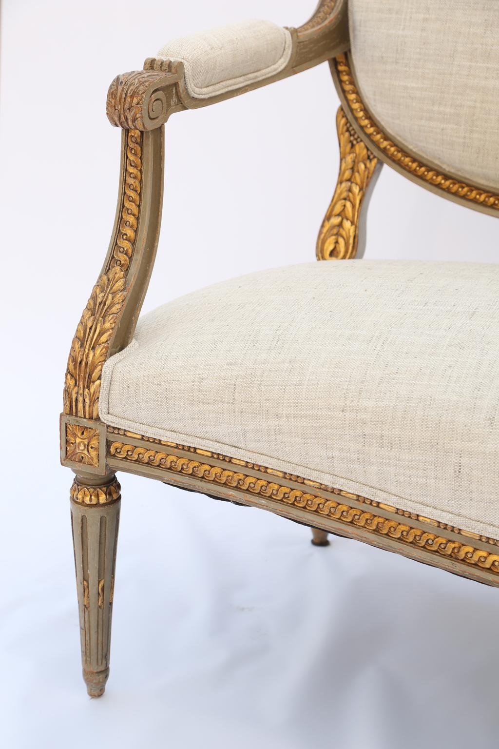 Louis XVI Giltwood 19th French Century Settee in Linen In Good Condition In West Palm Beach, FL