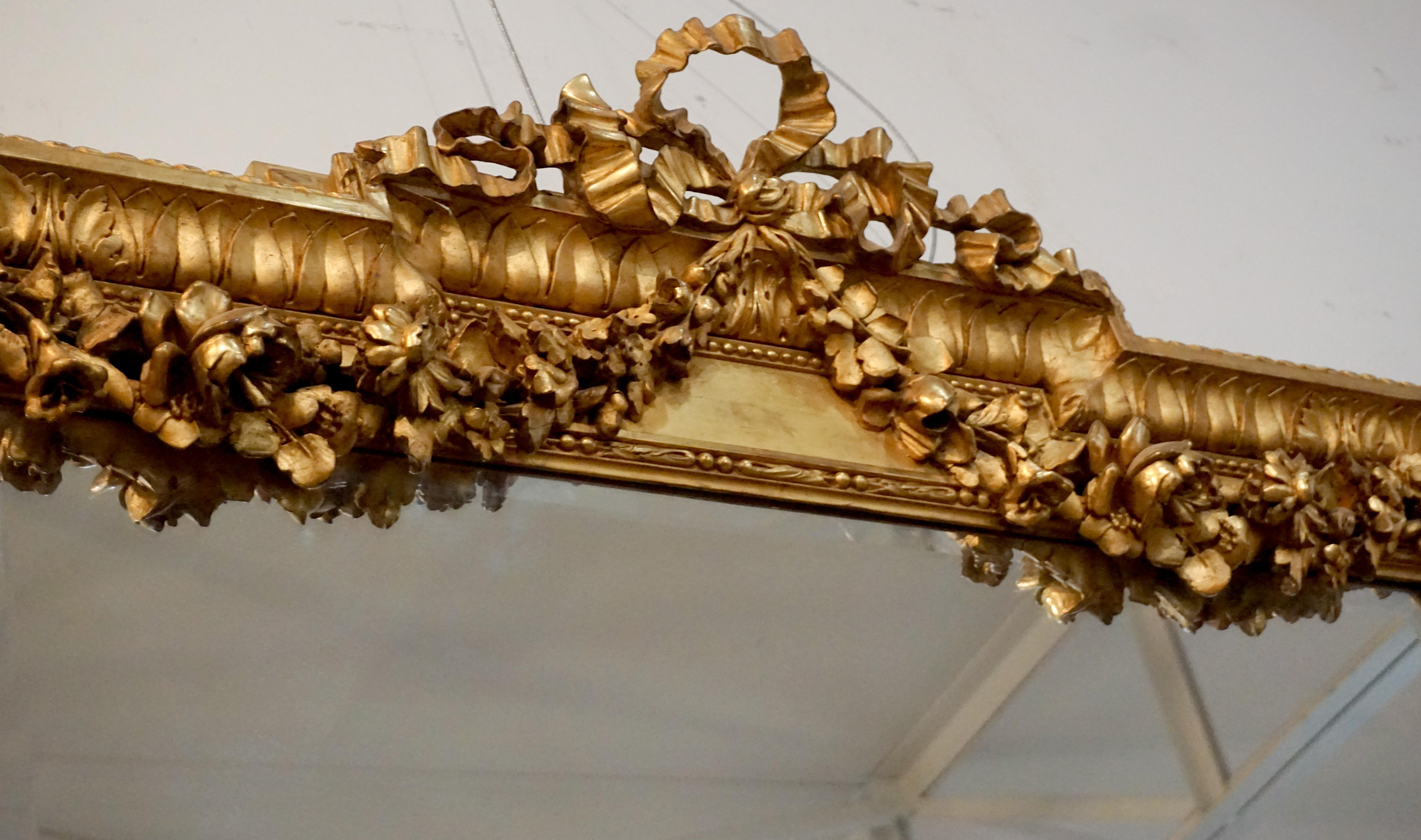 Specchio a foglia d'oro in stile Luigi XVI.

Origine: Francia, circa 1790.

 Misure: 48