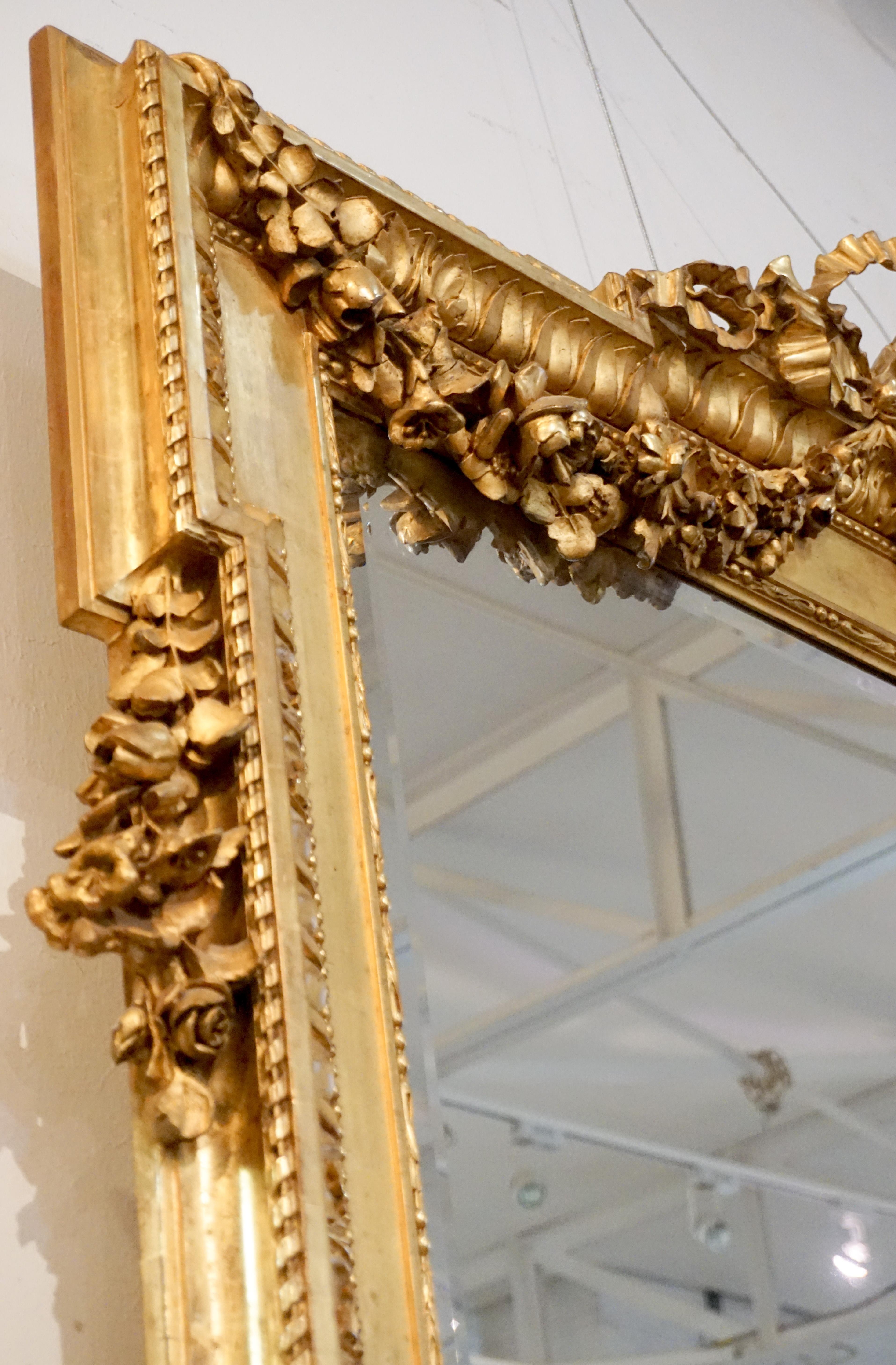 Francese Specchio Luigi XVI in foglia d'oro in vendita