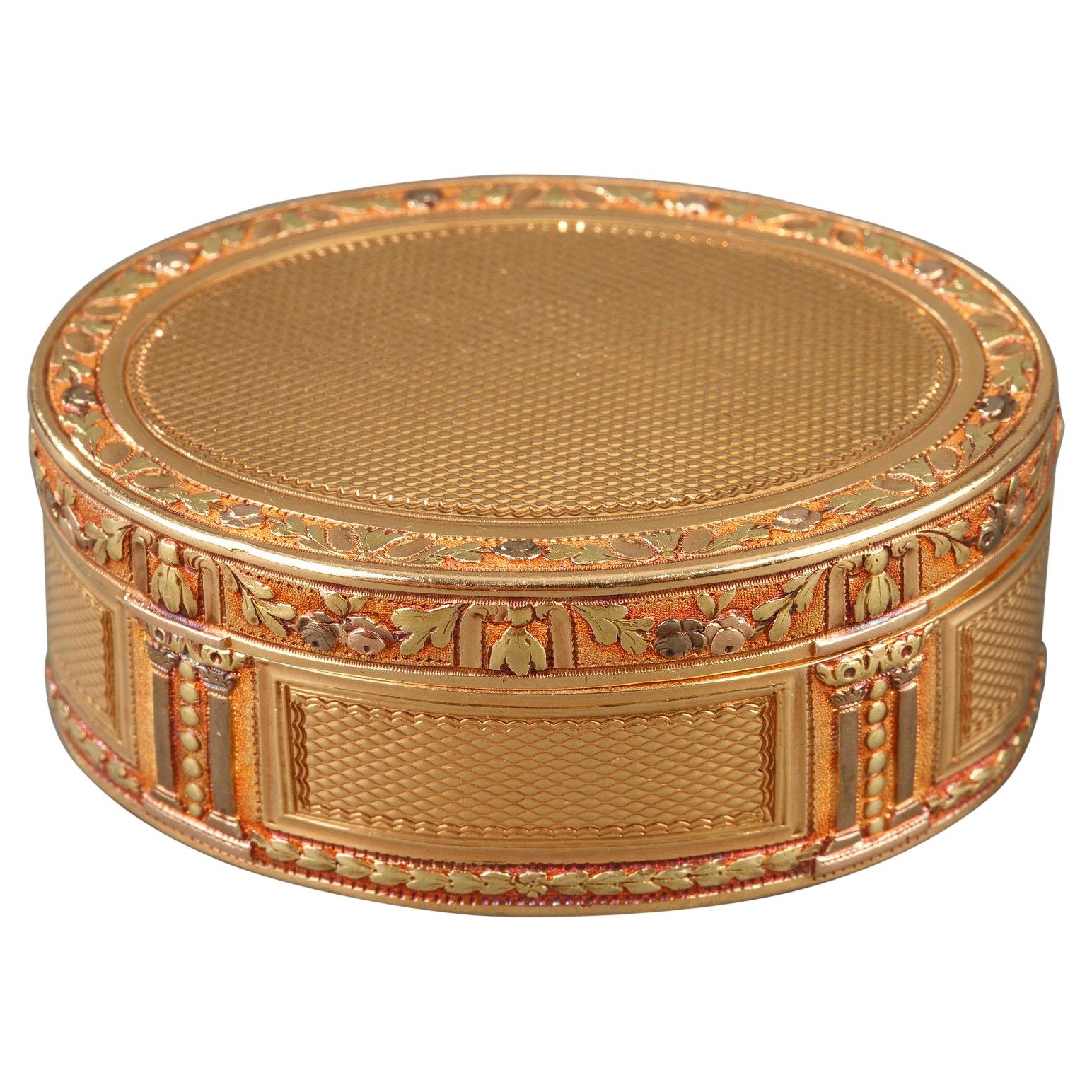 Louis XVI Gold Snuff Box, Circa 1778 For Sale