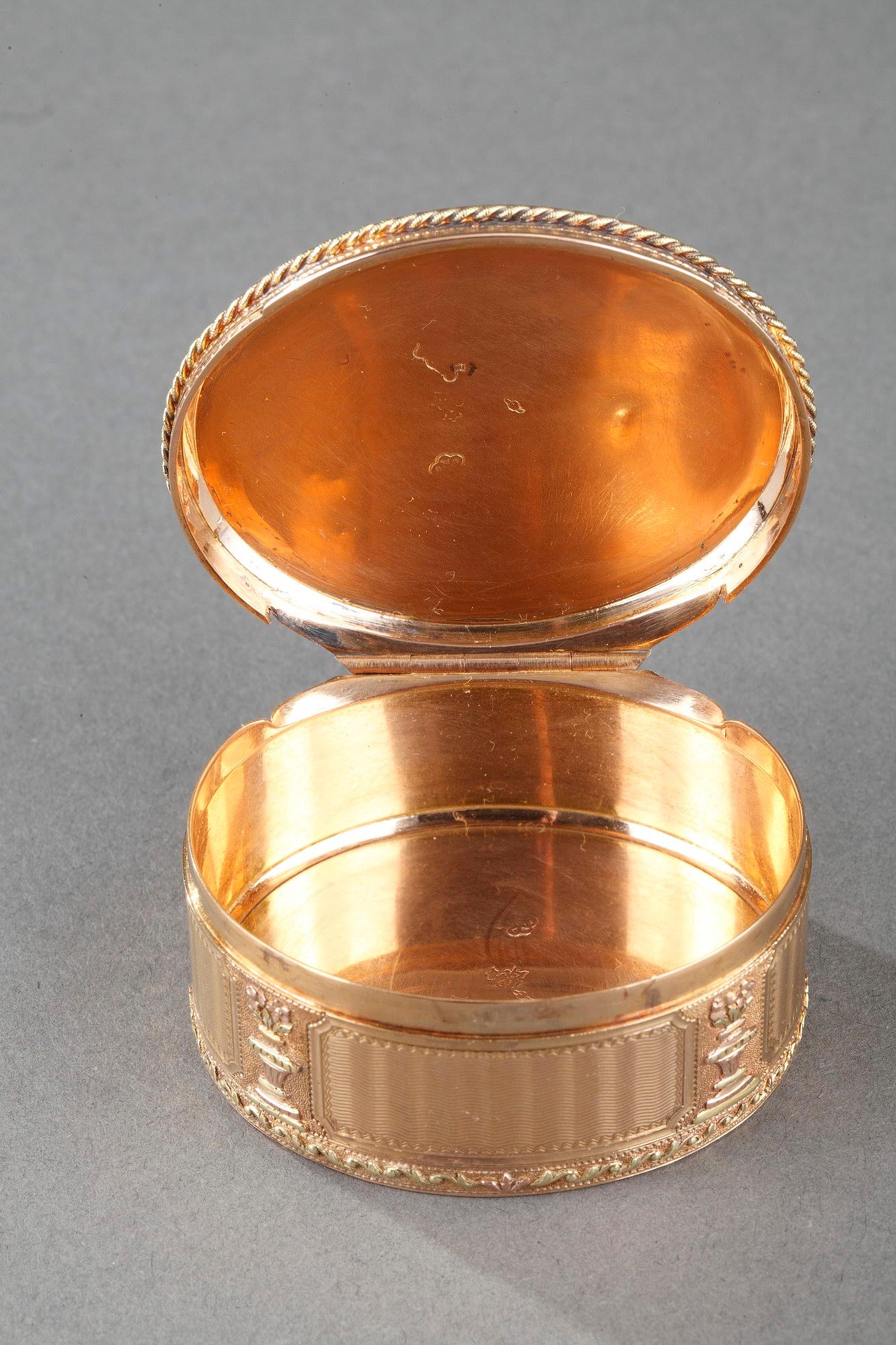 Louis XVI Gold Snuff Box 2