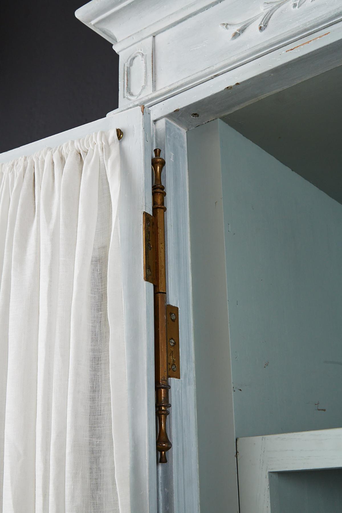 Louis XVI Gustavian Style Painted Wardrobe Armoire 6