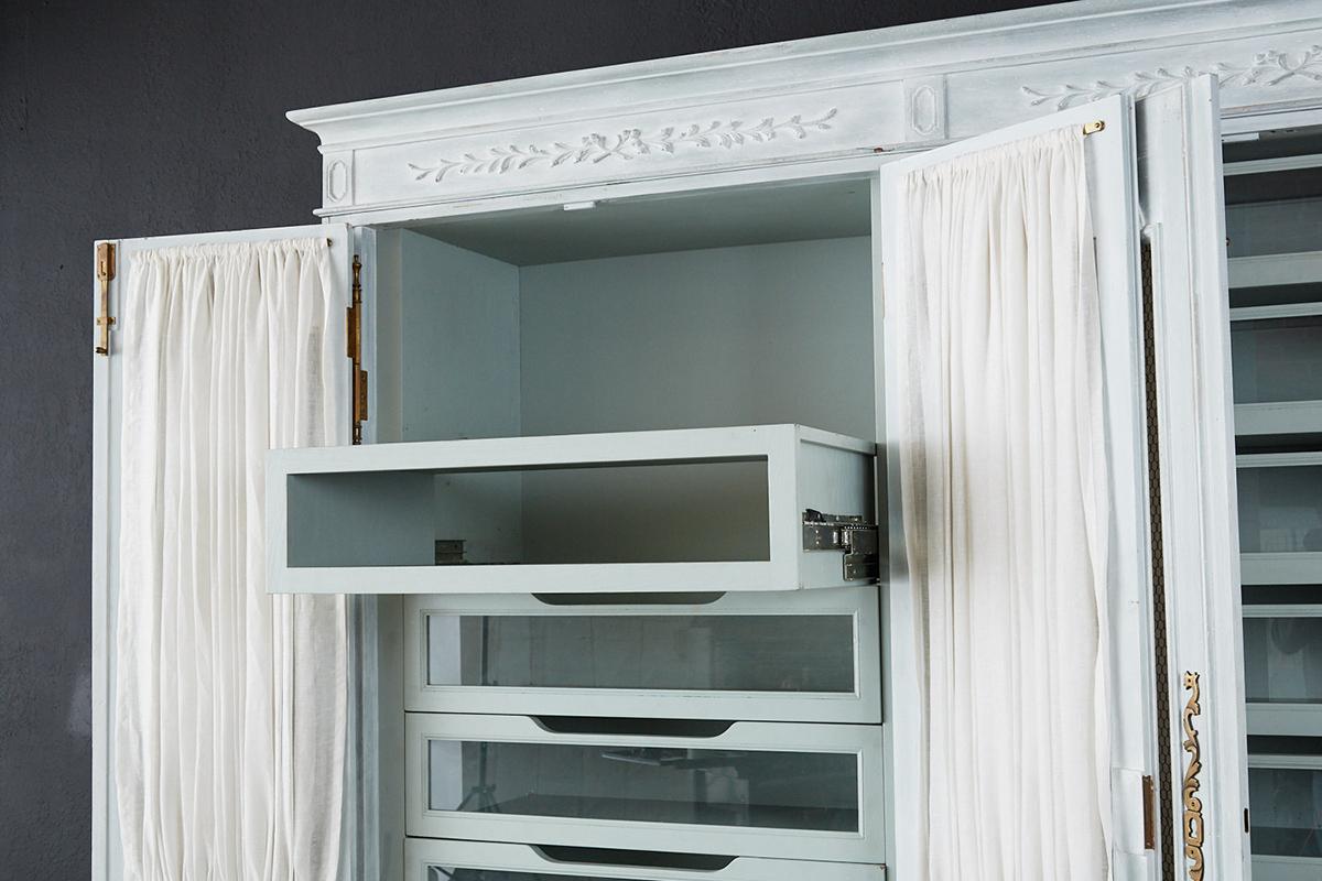 Louis XVI Gustavian Style Painted Wardrobe Armoire 7