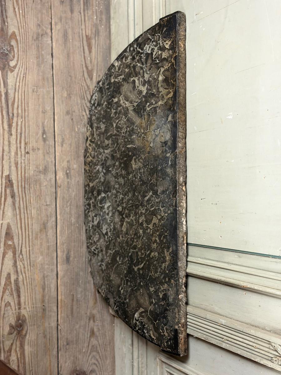 Cassettiera a mezzaluna Luigi XVI in legno impiallacciato di frutta, Francia, XVIII secolo in vendita 3