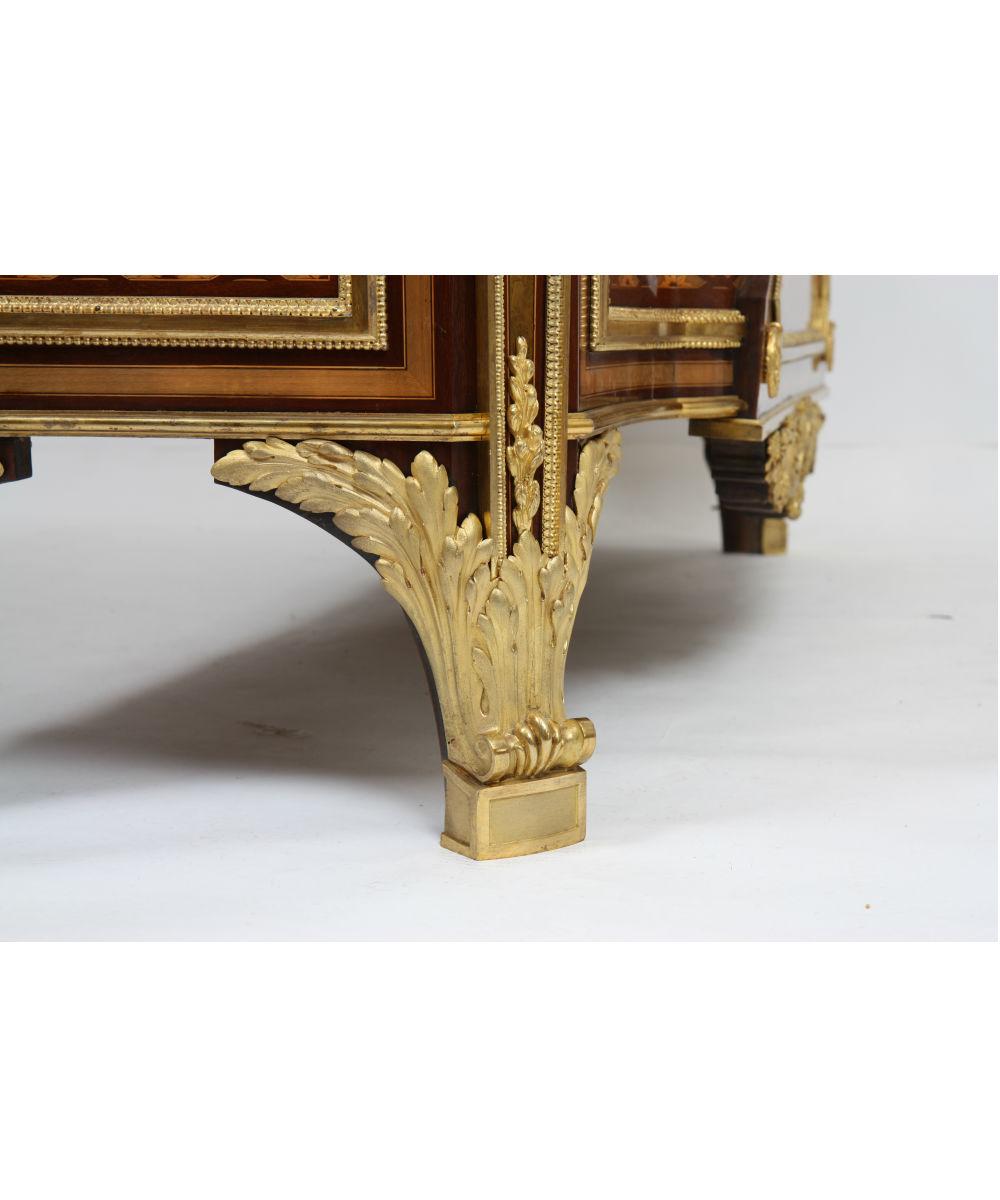 Louis XVI Inlaid Commode attribution from Riesener In Good Condition In Mondorf les Bains, LU