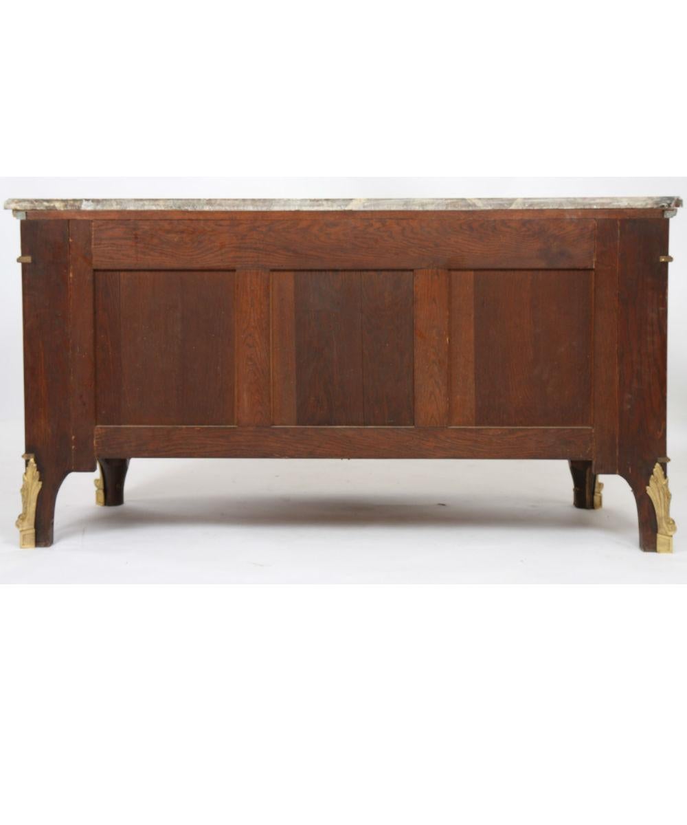 XIX secolo Commode intarsiata Luigi XVI attribuzione di Riesener