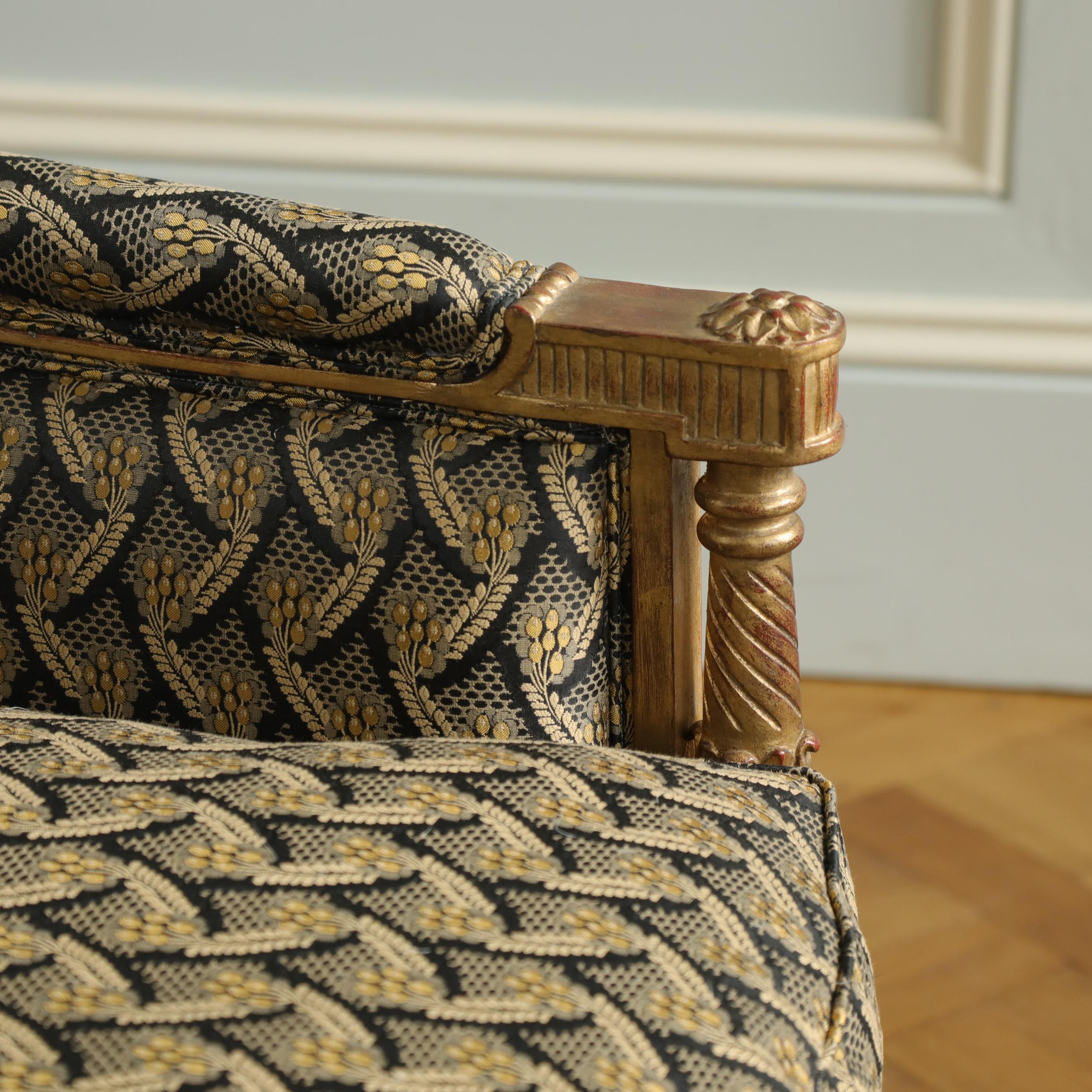 Bergere aus vergoldetem Holz im Jacob-Stil im Louis-XVI.-Stil von La Maison London im Angebot 5