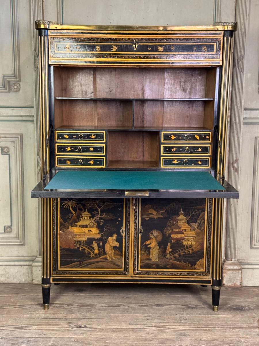 Secrétaire en laque Louis XVI, fin du XVIIIe siècle en vente 5