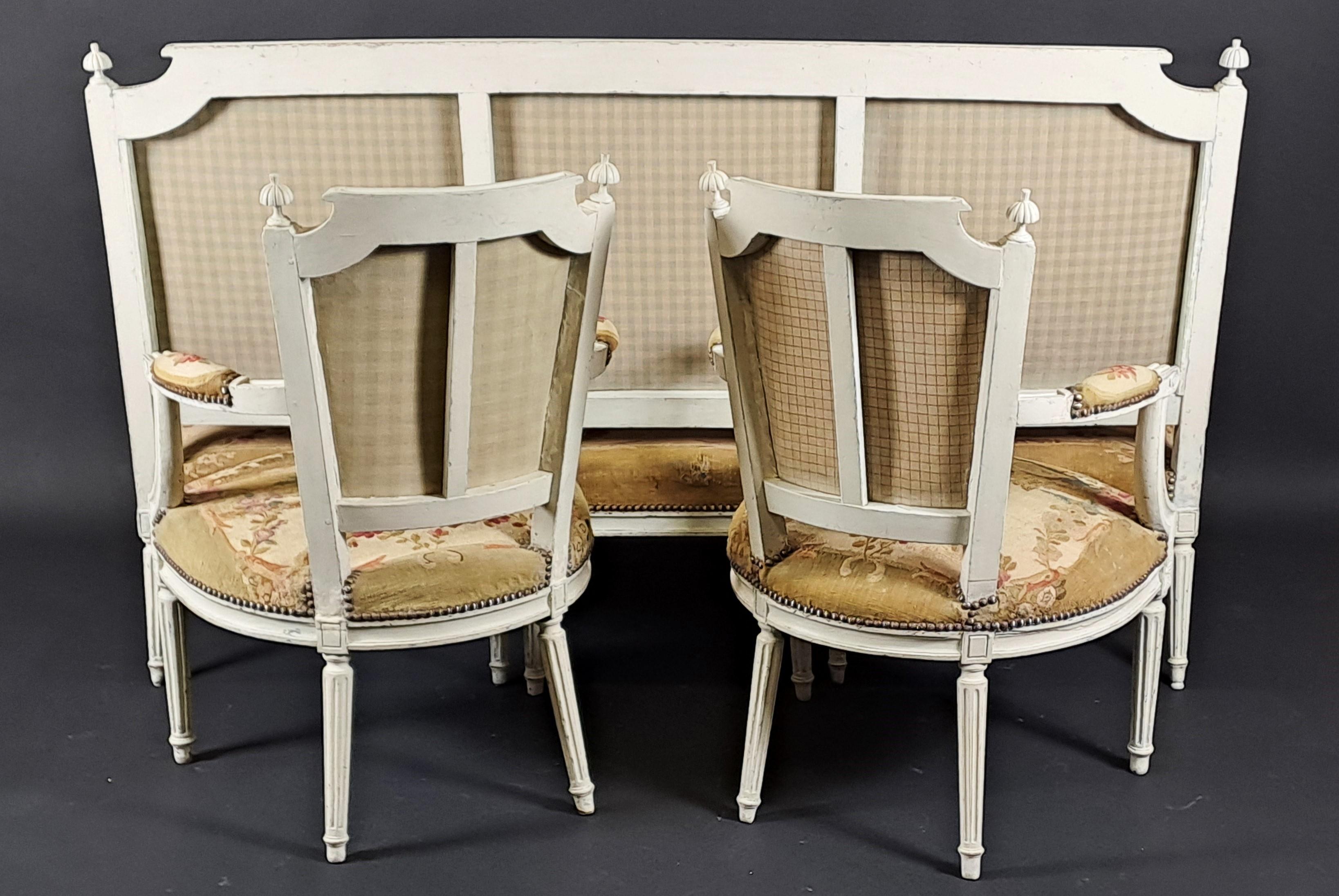 Louis XVI-Wohnzimmer-Set aus lackiertem Holz und Aubusson-Wandteppich im Angebot 6