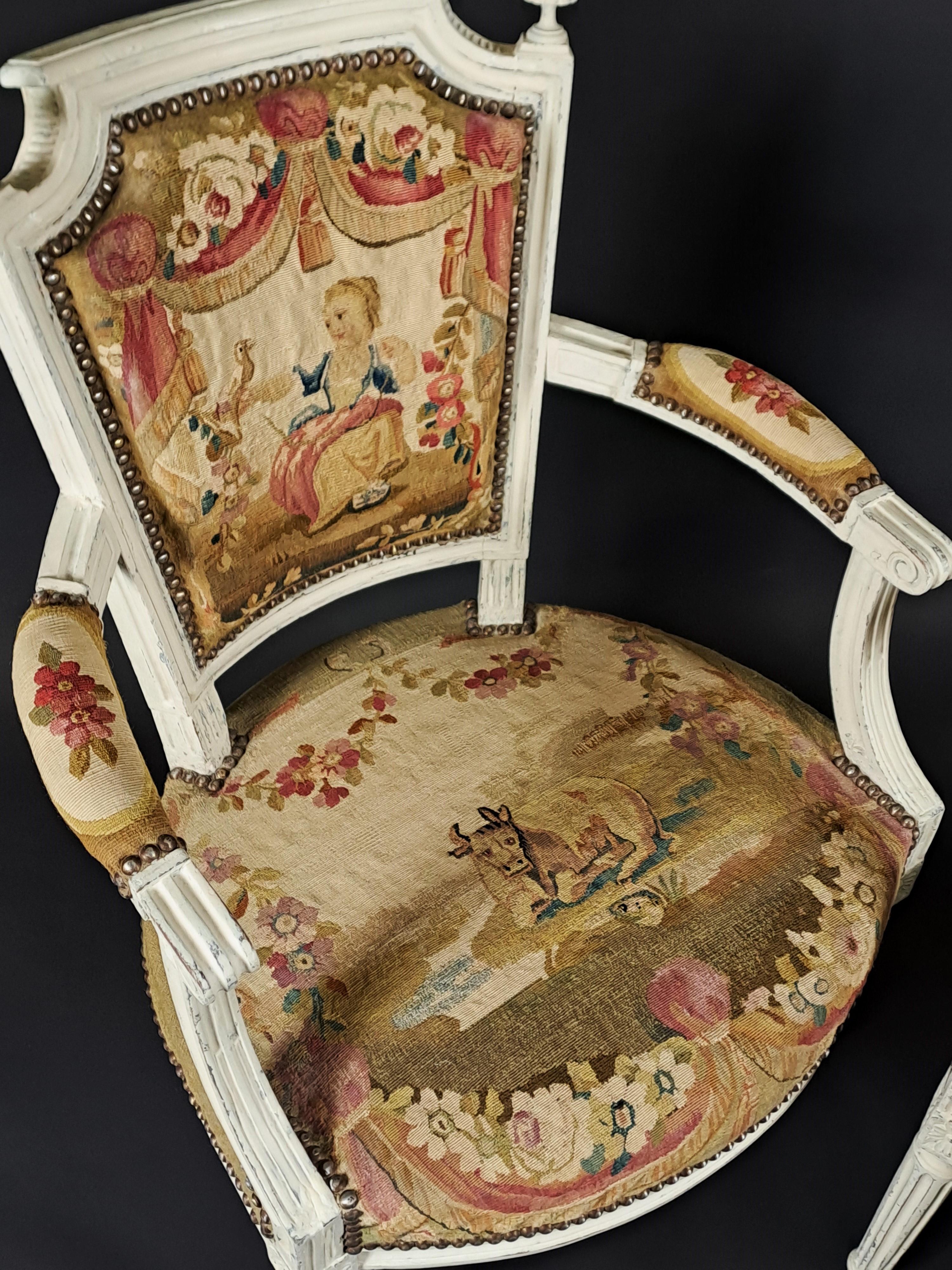Louis XVI-Wohnzimmer-Set aus lackiertem Holz und Aubusson-Wandteppich (Französisch) im Angebot