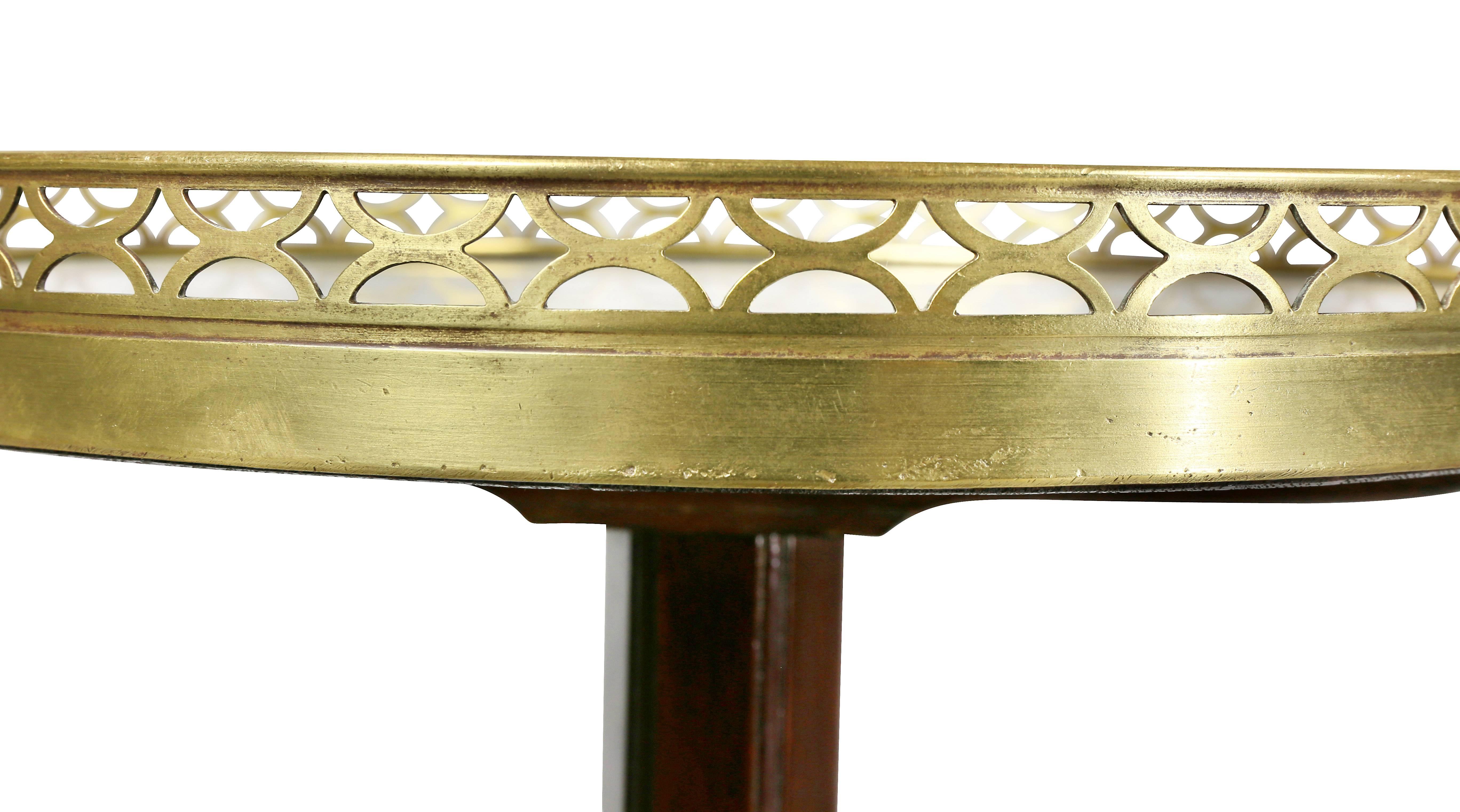 Louis XVI Mahogany and Brass-Mounted Adjustable Candle Stand by Bailly In Good Condition In Essex, MA