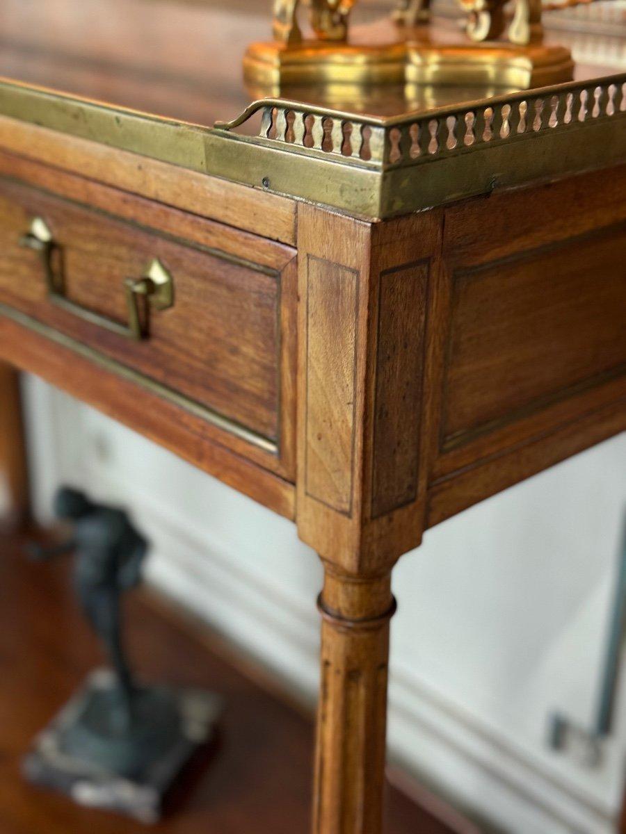 Louis XVI Mahogany Console, 18th century In Excellent Condition For Sale In Honnelles, WHT