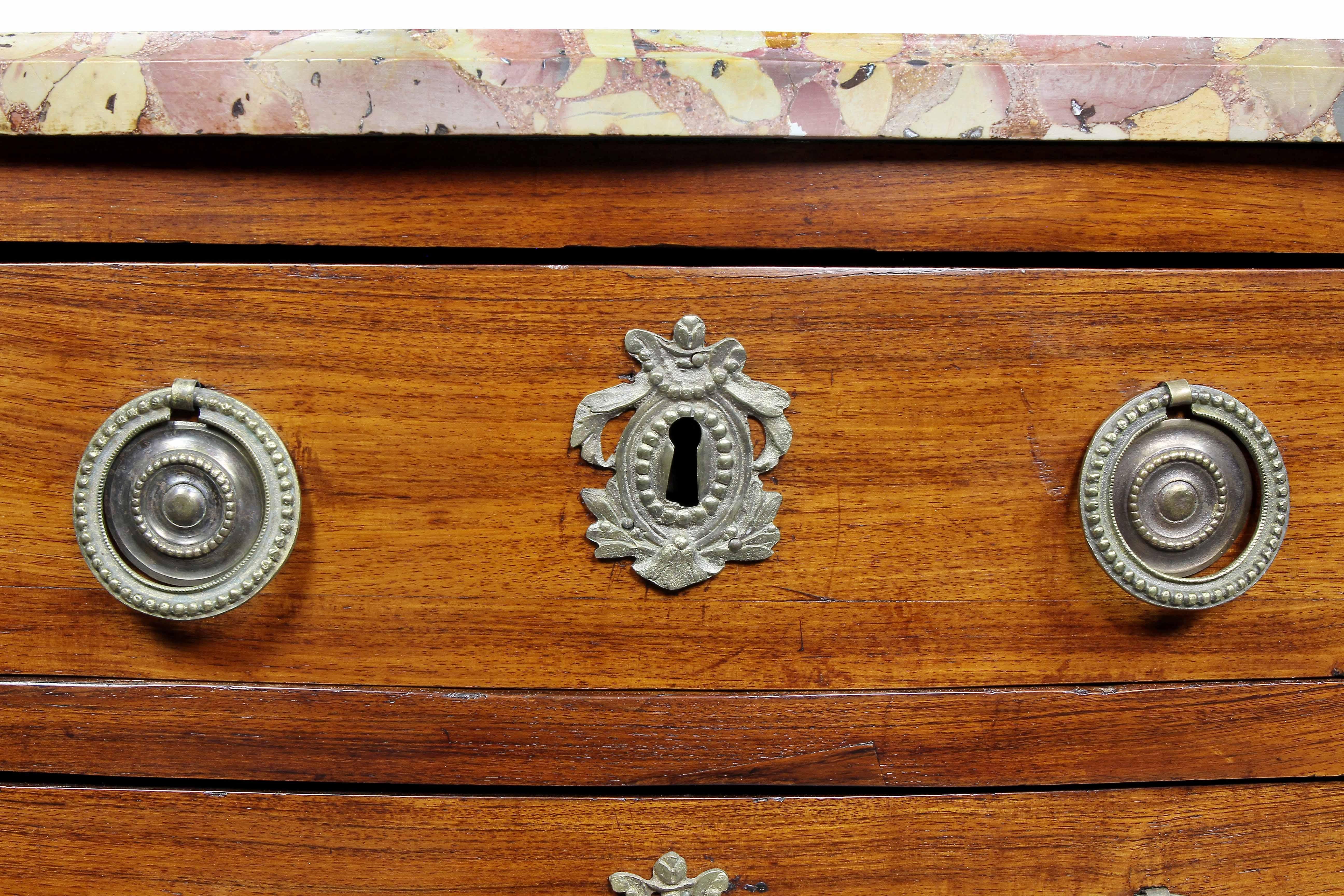 Louis XVI Mahogany Petit Commode In Good Condition In Essex, MA