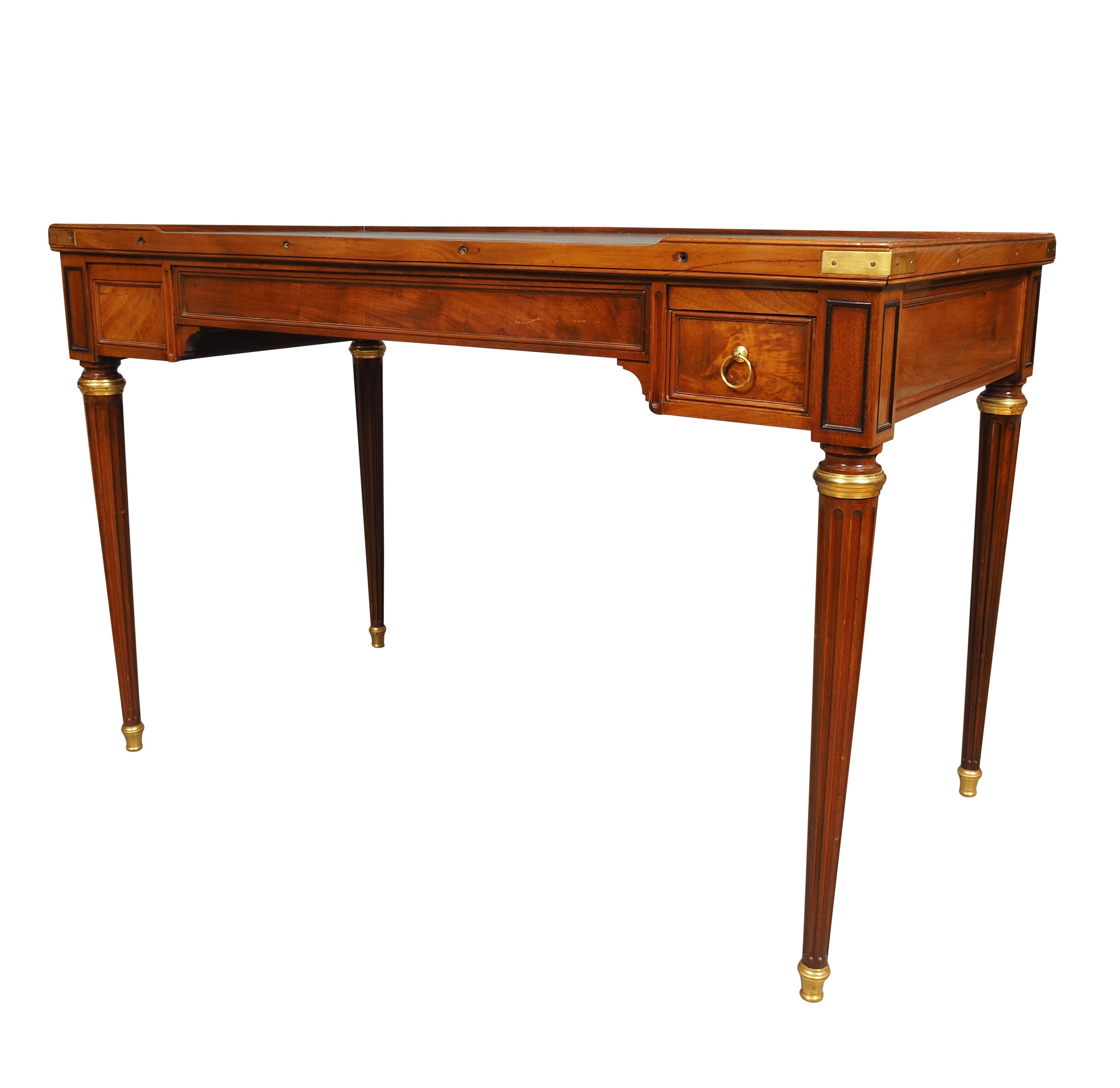 Louis XVI Mahogany Tric Trac Table By C.C Saunier In Good Condition For Sale In Essex, MA