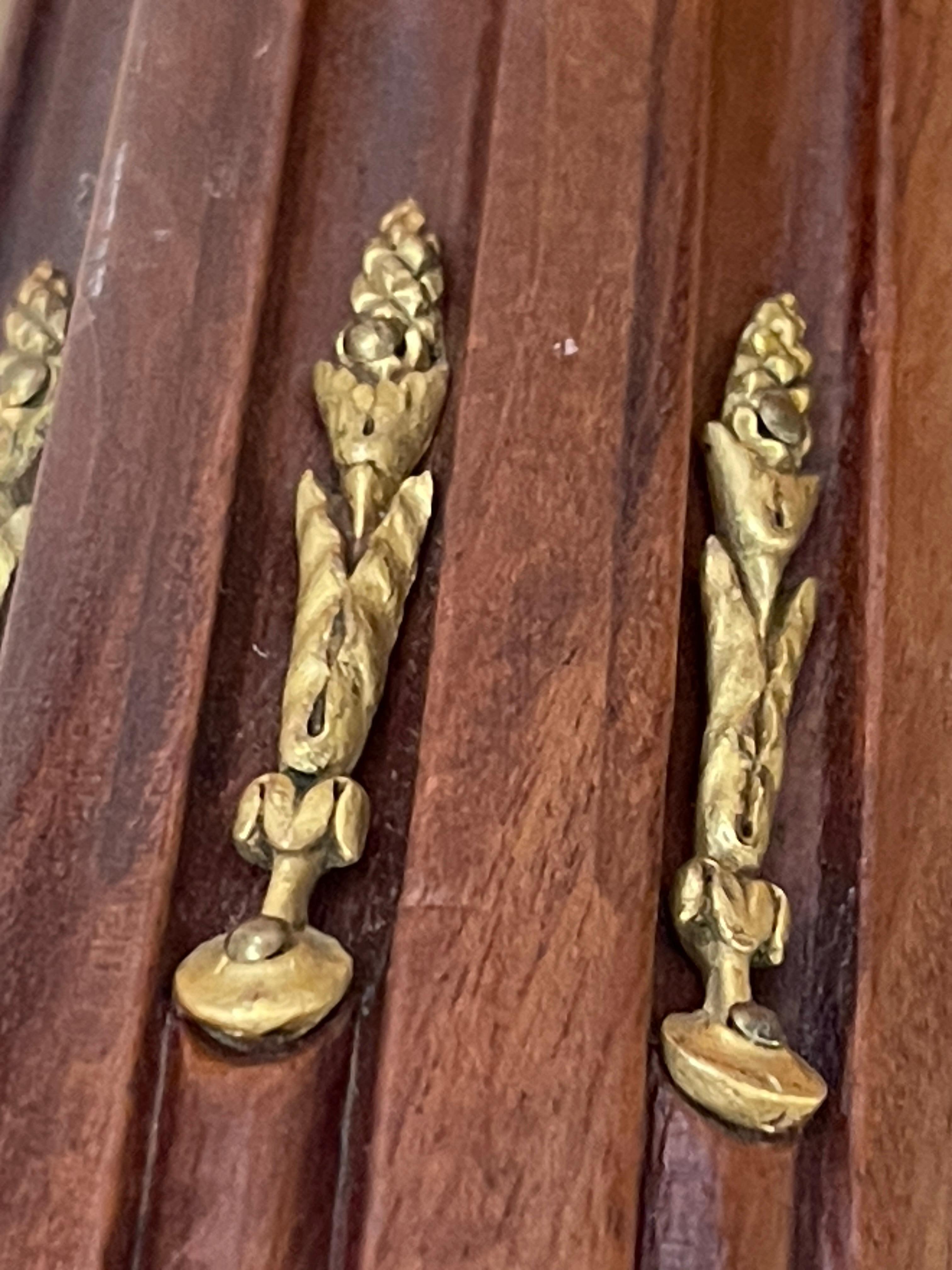 Galerie Louis XVI en marbre et laiton, Gueridon, estampillé Fidelys Schey, 18ème C. en vente 2