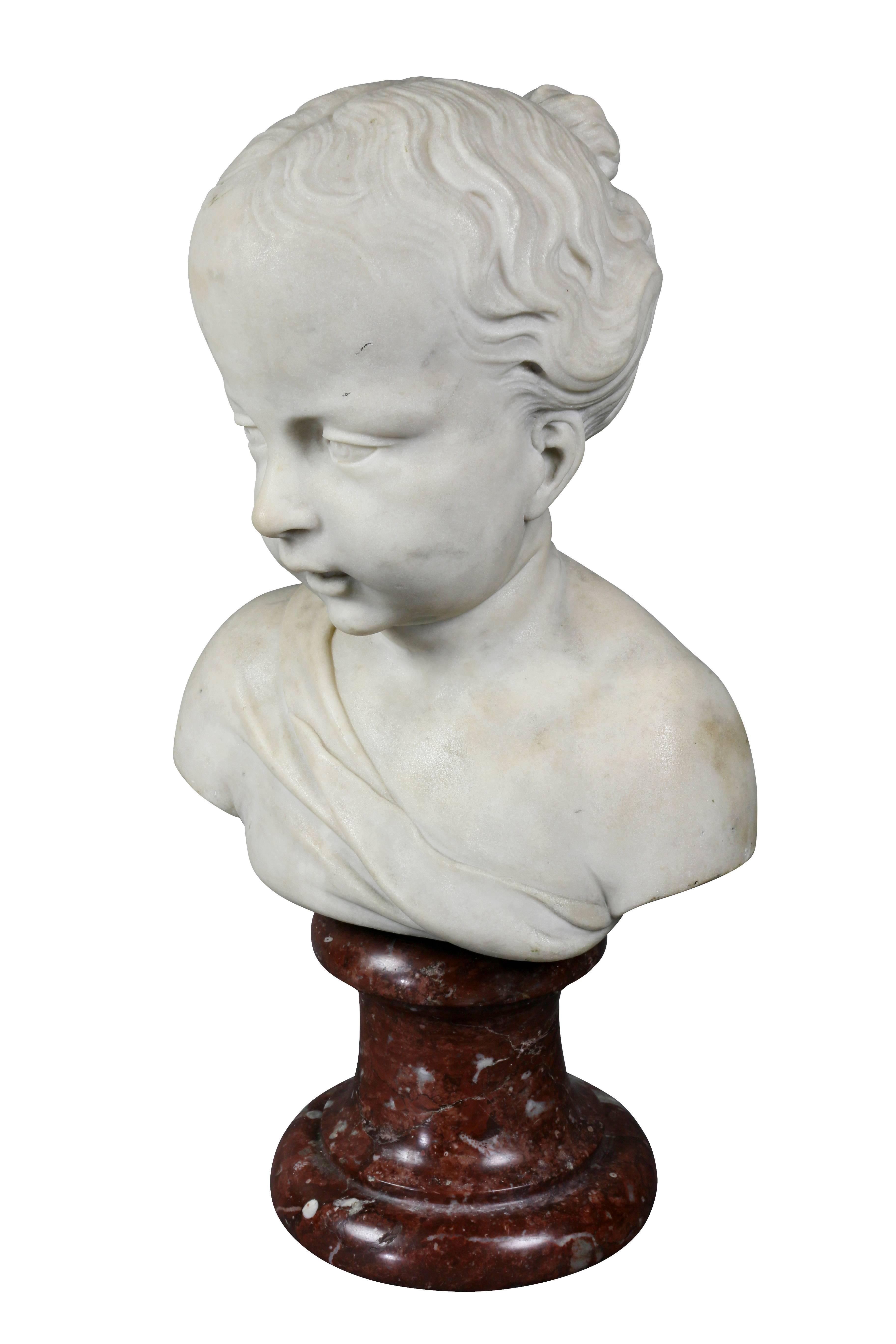 Marmorbüste eines jungen Jungen im Stil Ludwigs XVI. (Französisch) im Angebot