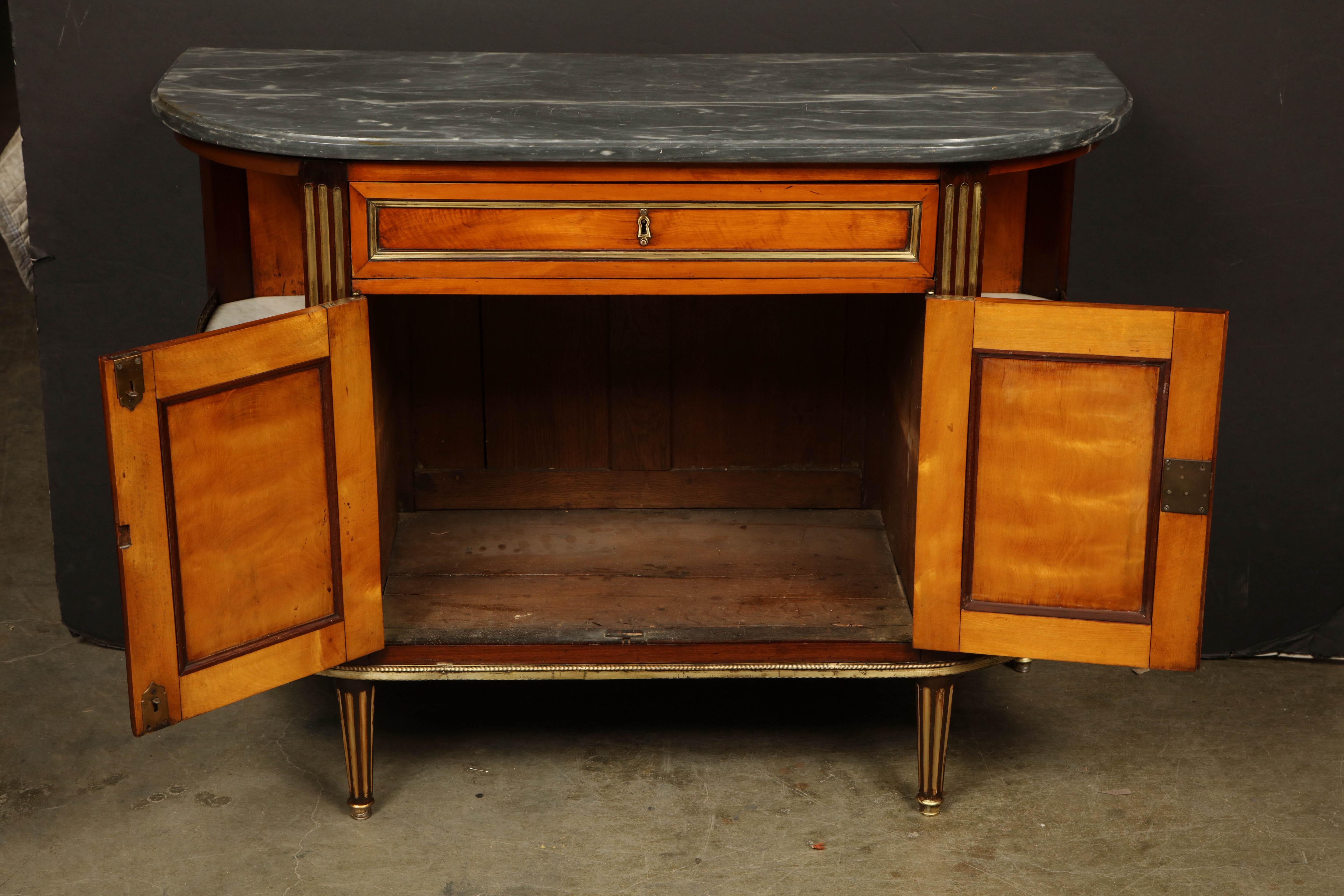 Louis XVI Marble-Top Cabinet (Holz)