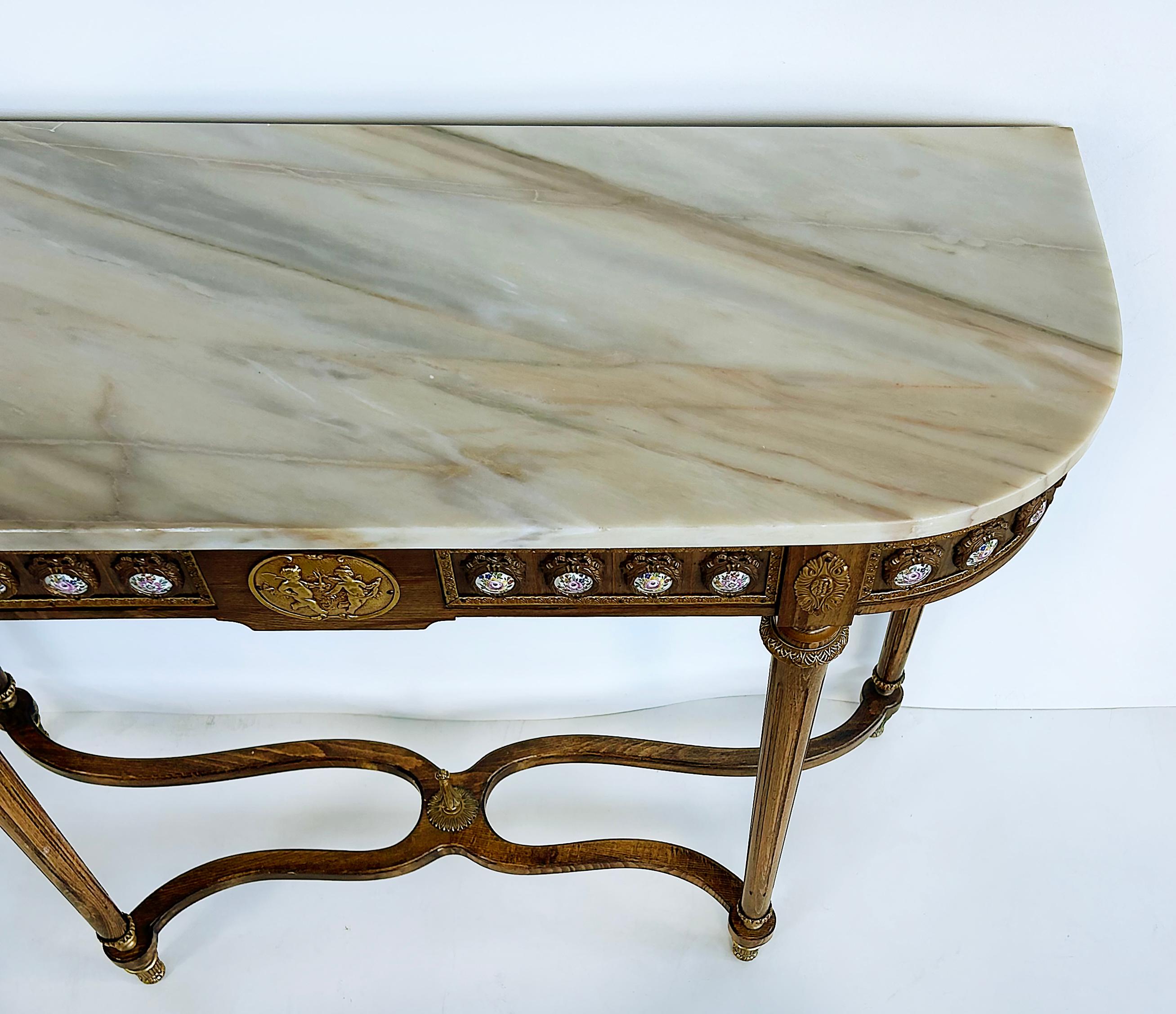 Louis XVI Marble Top Console Table, Gilt Bronze, Porcelain Hand-painted Plaques Bon état - En vente à Miami, FL