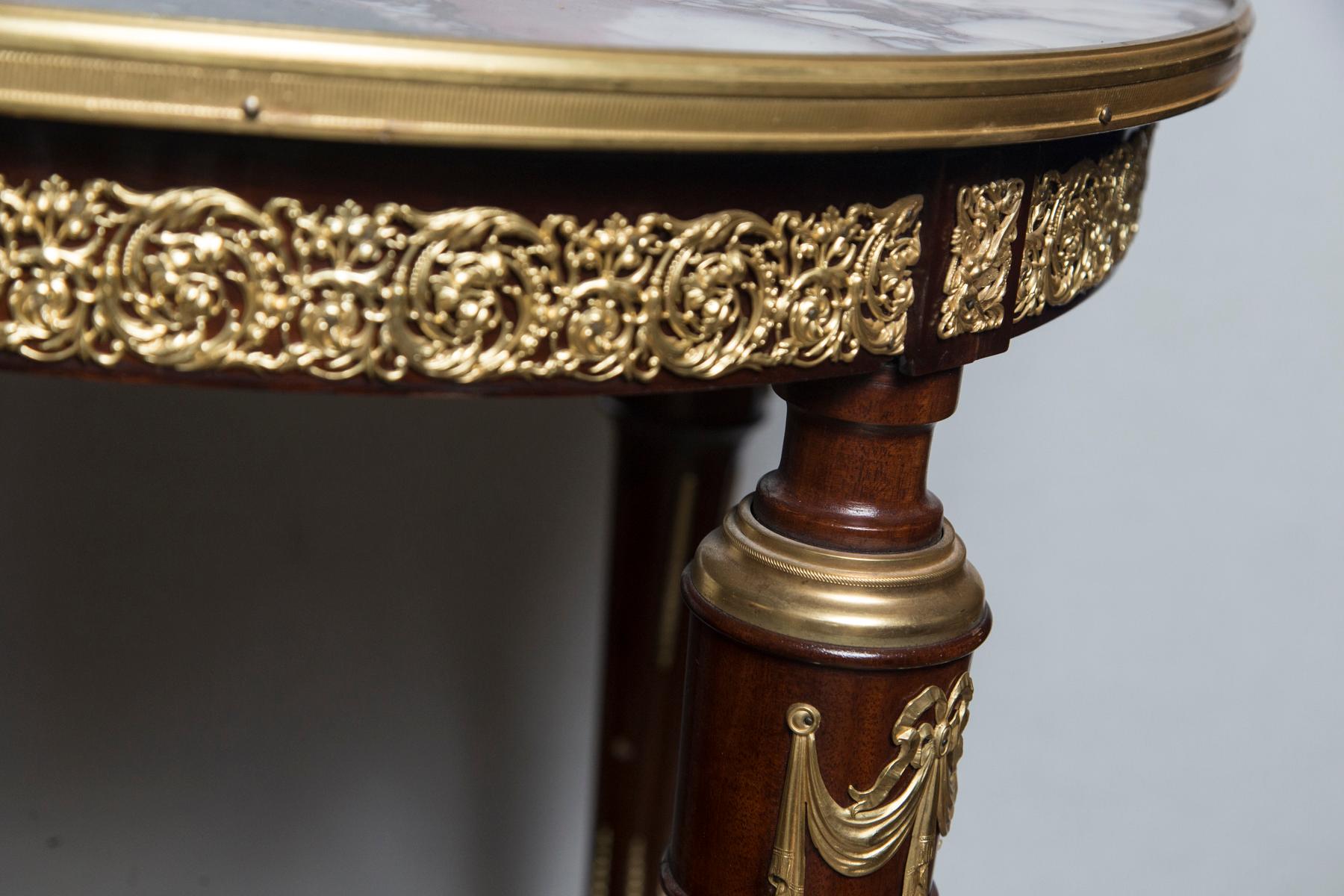 Louis XVI Marble Topped Center Table, End Table or Gueridon For Sale 4