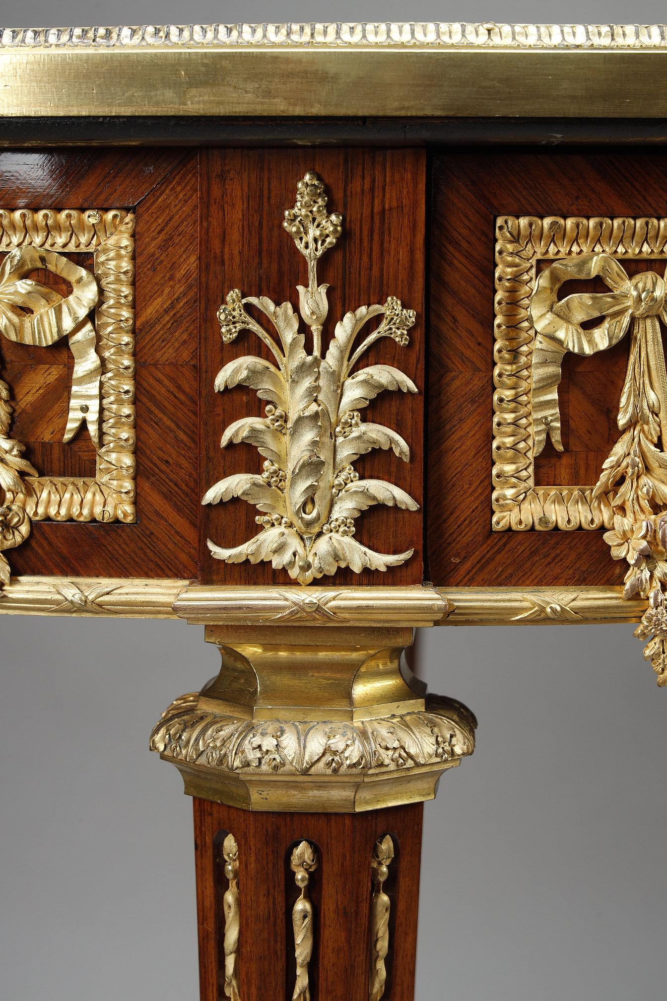 Louis XVI marquetry and gilt bronze pedestal table with marble top For Sale 2
