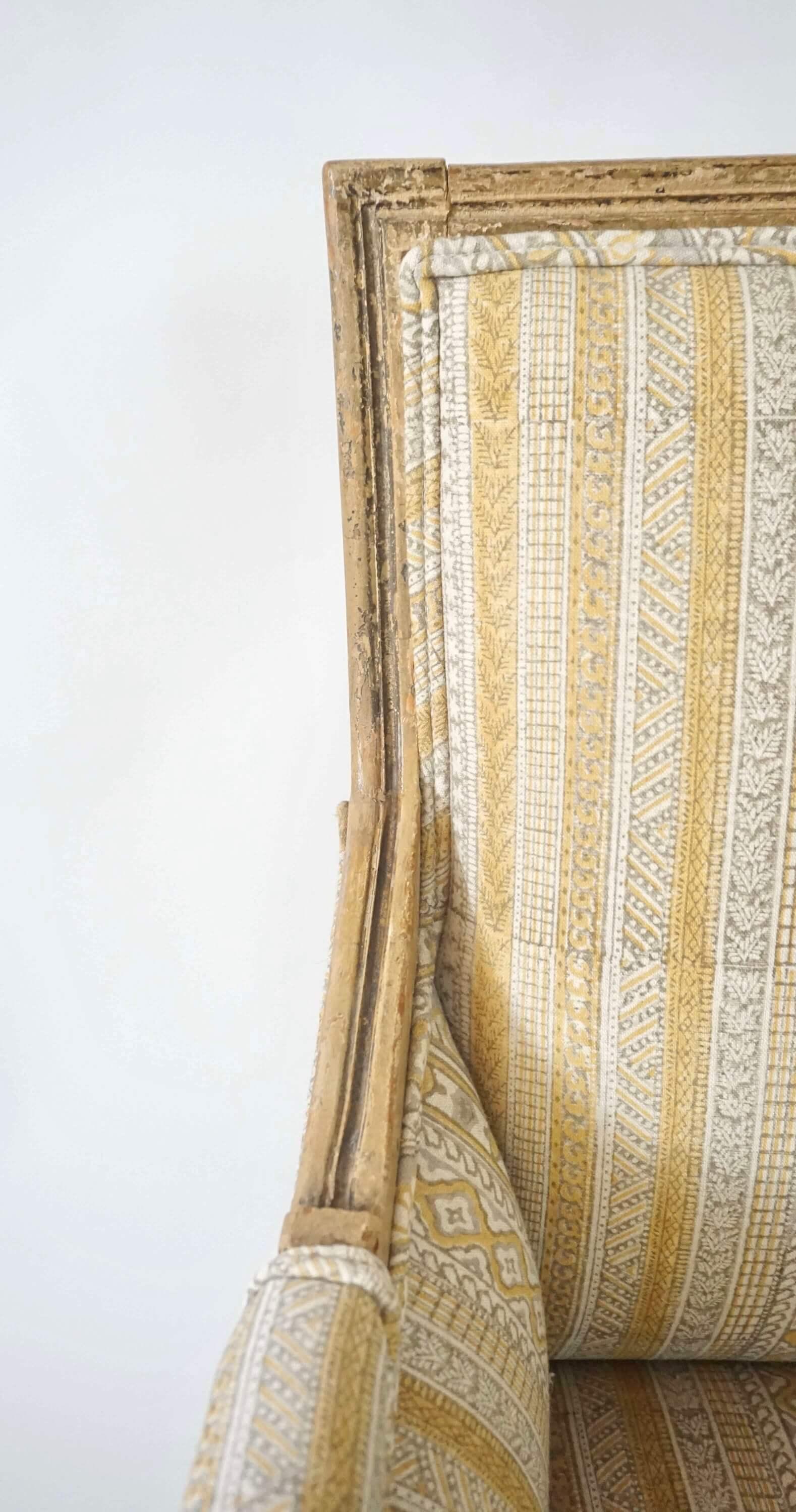 Louis XVI Marquise or Wide Bergère in Historic Paint, France, circa 1775 7