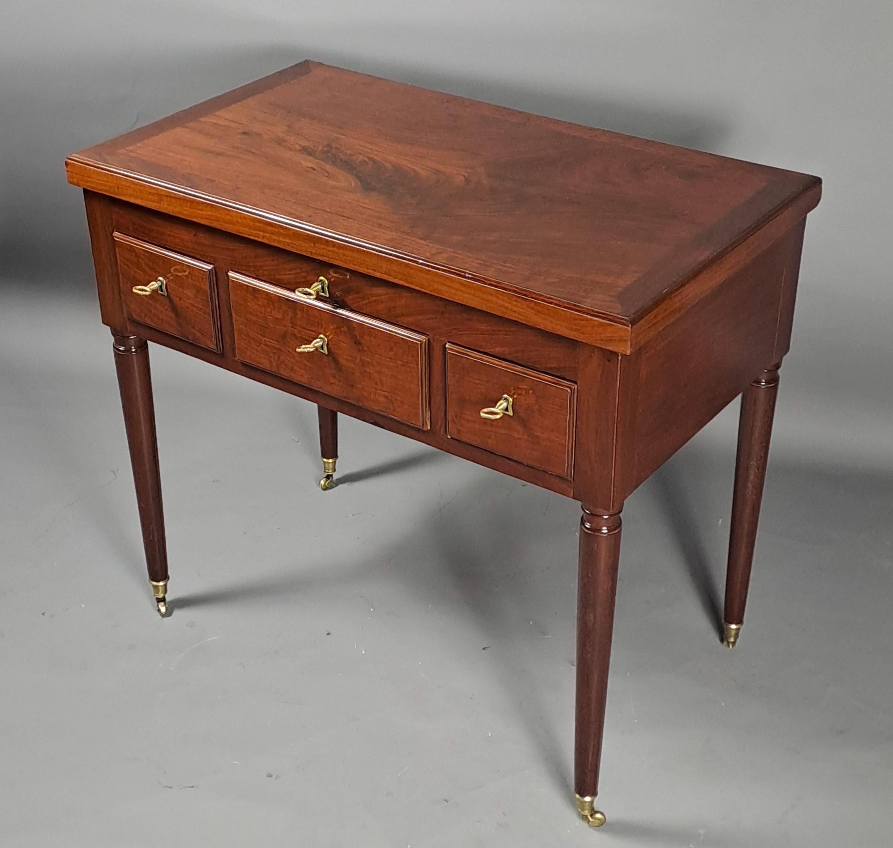 Louis XVI Men's Dressing Table In Cuban Mahogany Stamped Jean-frederic Ratié In For Sale 5