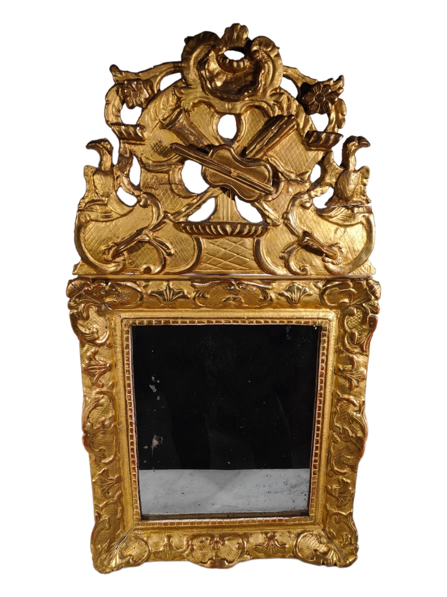 Miroir Louis XVI et bois doré. 7