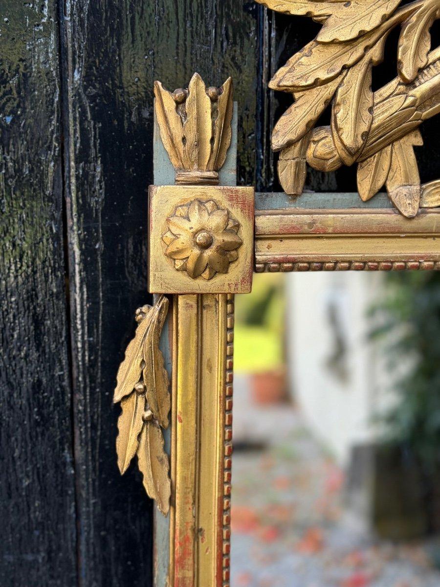 Louis XVI Mirror Between Two In Carved And Gilded Wood, End Of The 18th Century In Excellent Condition For Sale In Honnelles, WHT