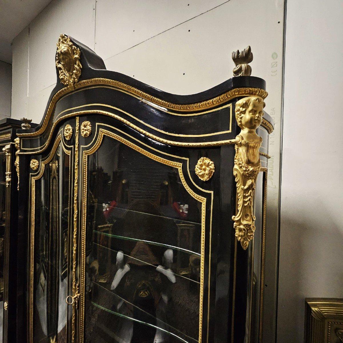 Milieu du XIXe siècle Louis XVI Napoléon III Français Bronze Noir Or Bureau Secrétaire Cabinet 19ème siècle en vente