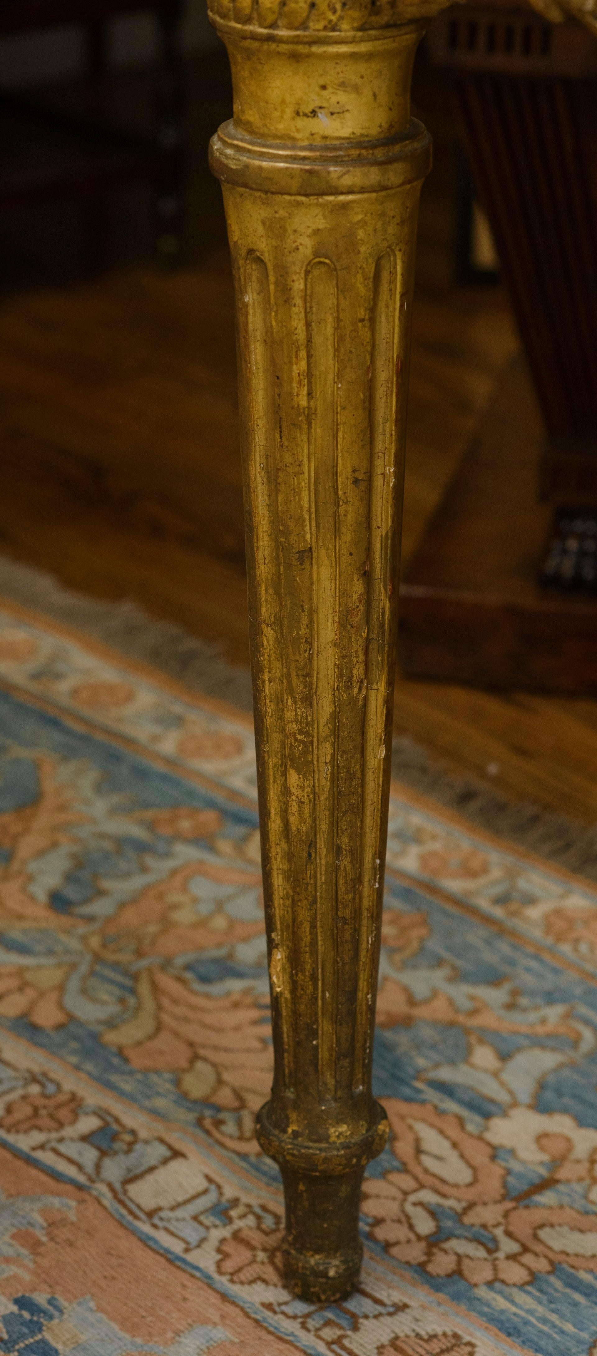 Neoklassizistische Konsole aus vergoldetem Holz, Louis XVI.-Stil (Französisch) im Angebot