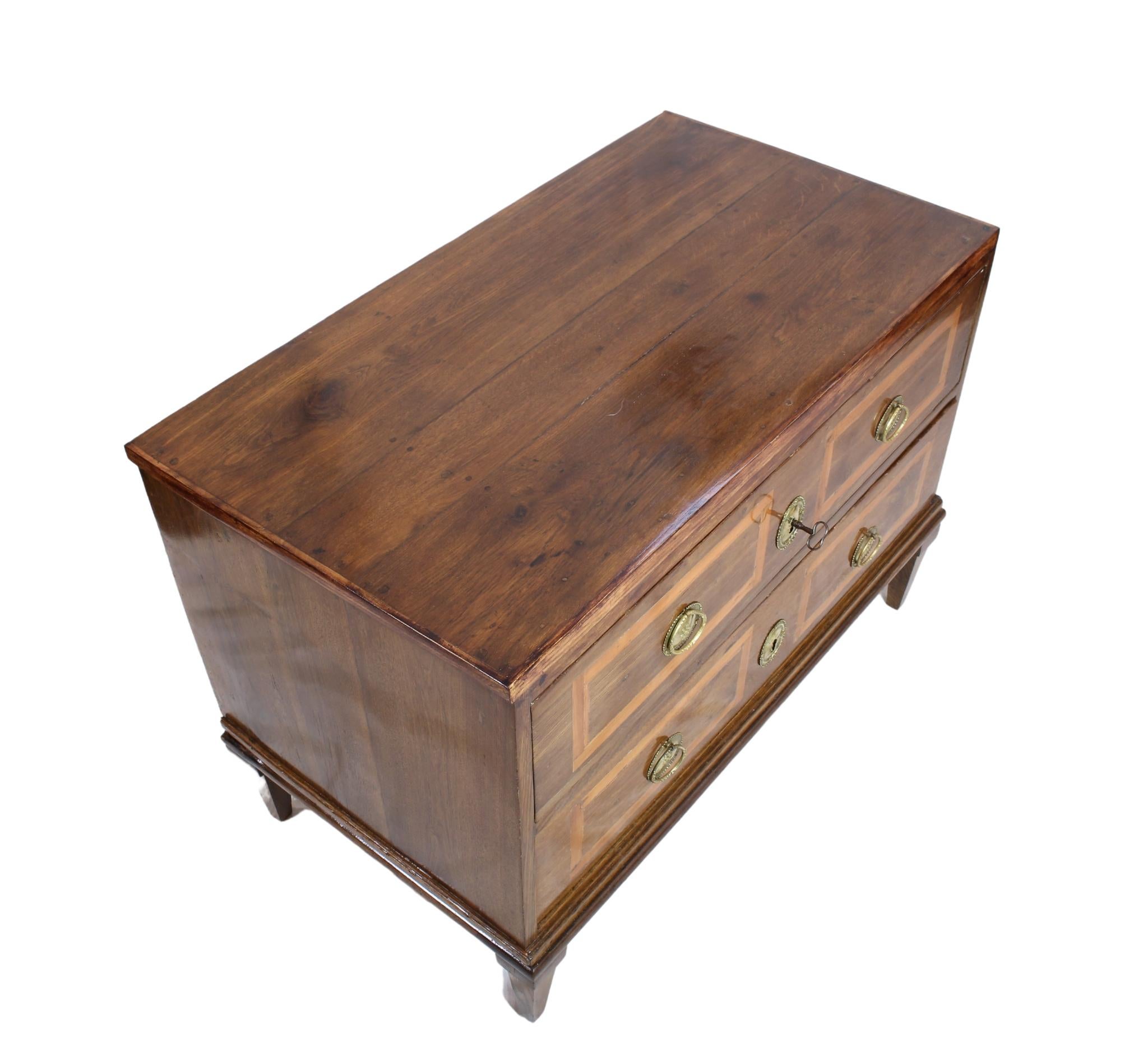Louis XVI Oak Two Drawer Commode In Good Condition For Sale In Darmstadt, DE