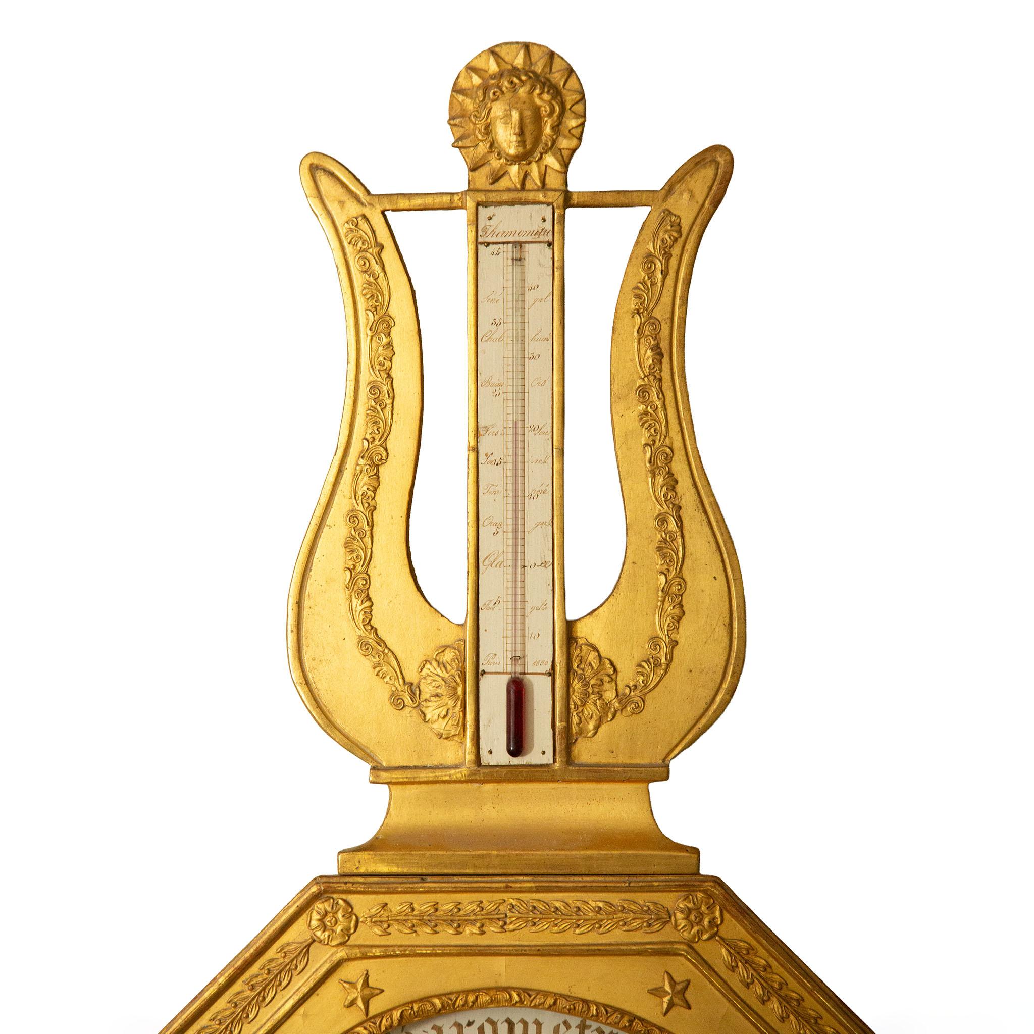 Louis XVI Octagonal Giltwood Barometer-Thermometer with Lyre Crest (c. 1780) In Excellent Condition For Sale In New York, NY