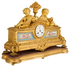 Orologio da tavolo Luigi XVI, stile Ormolu e Sevres, XIX secolo