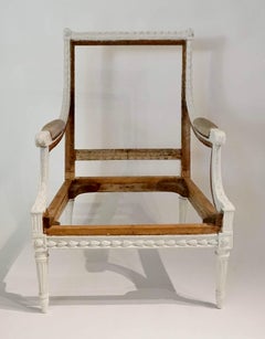 Louis XVI Painted Bergère à la Reine, France, circa 1780