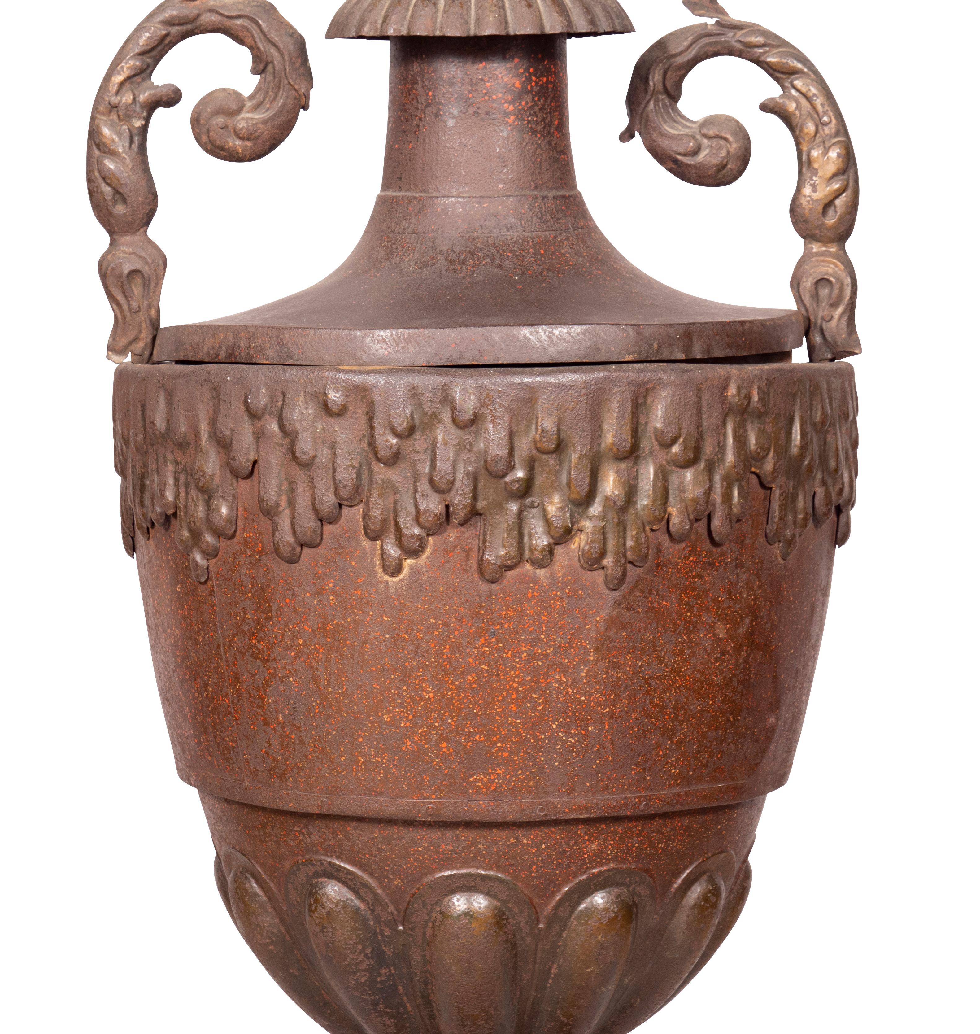 Lavabo Louis XVI peint en vente 2