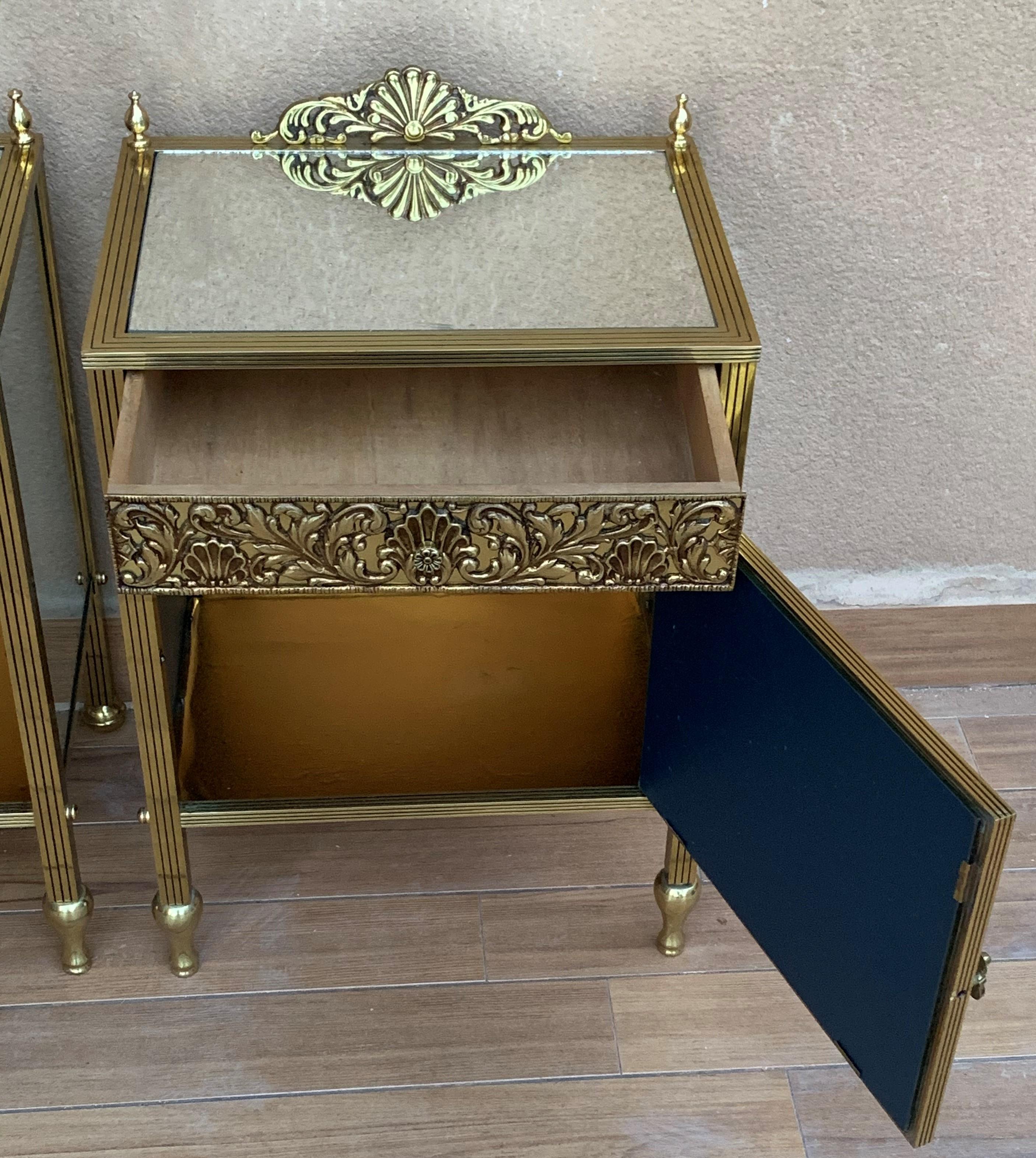 Louis XVI Pair of Bronze Vitrine Nightstands with Mirrored Doors and Drawer 1