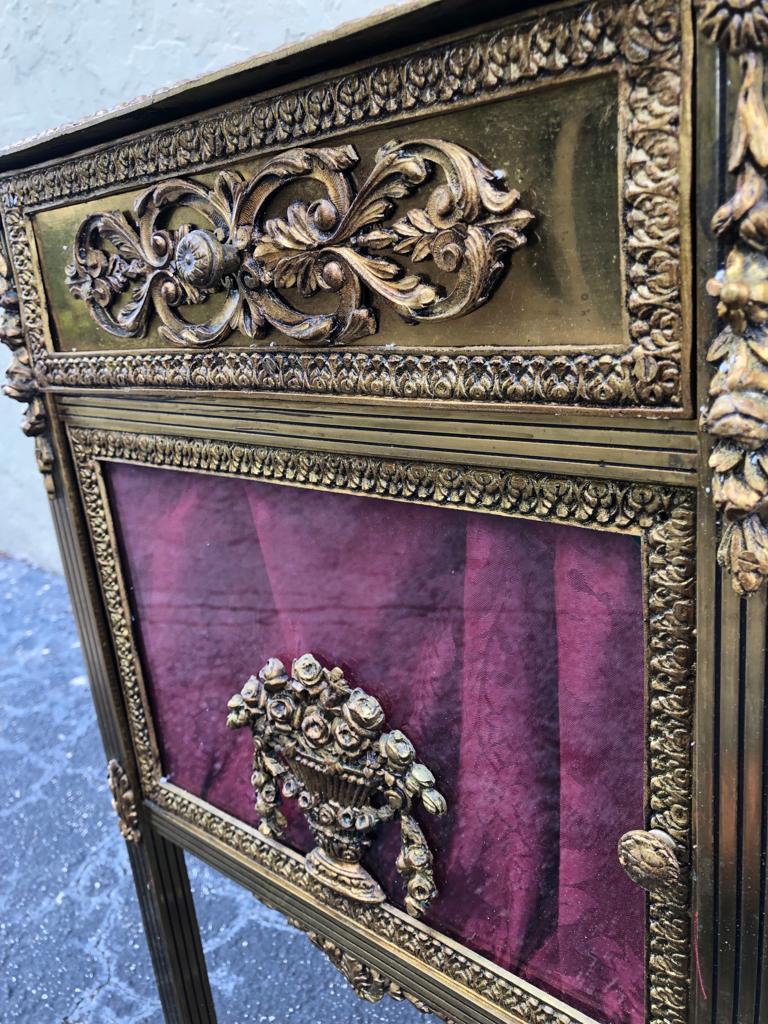 Louis XVI Pair of Bronze Vitrine Nightstands with Mirrored Doors and Drawer 2