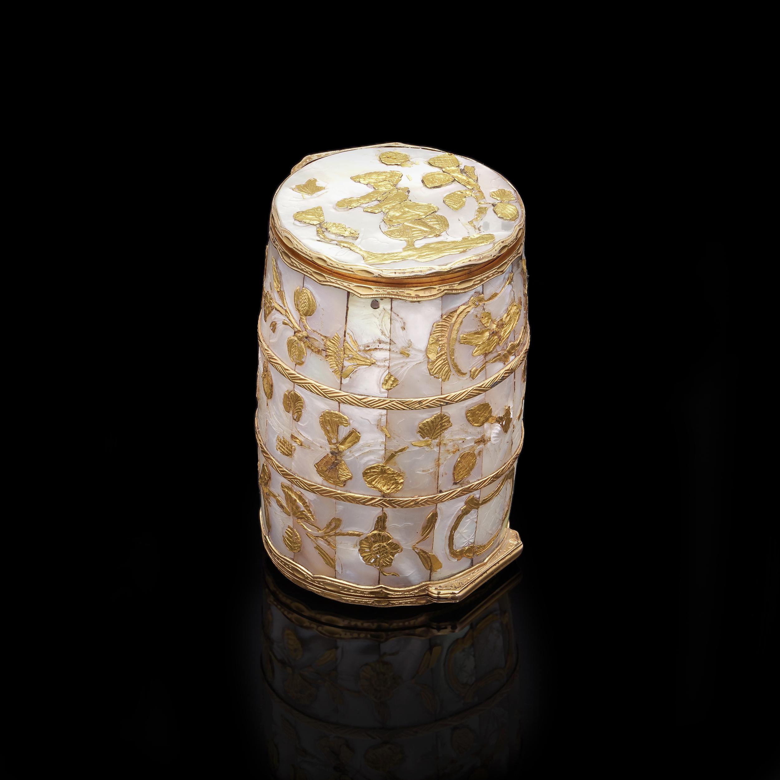 Elegant Louis XVI Period Antique 18th Century French Box - A Lustrous Union of Mother of Pearl and 24kt Gold. 

 In the lavish courts of Louis XVI, intricately crafted boxes were not merely functional items but pieces of art that bespoke the owner's