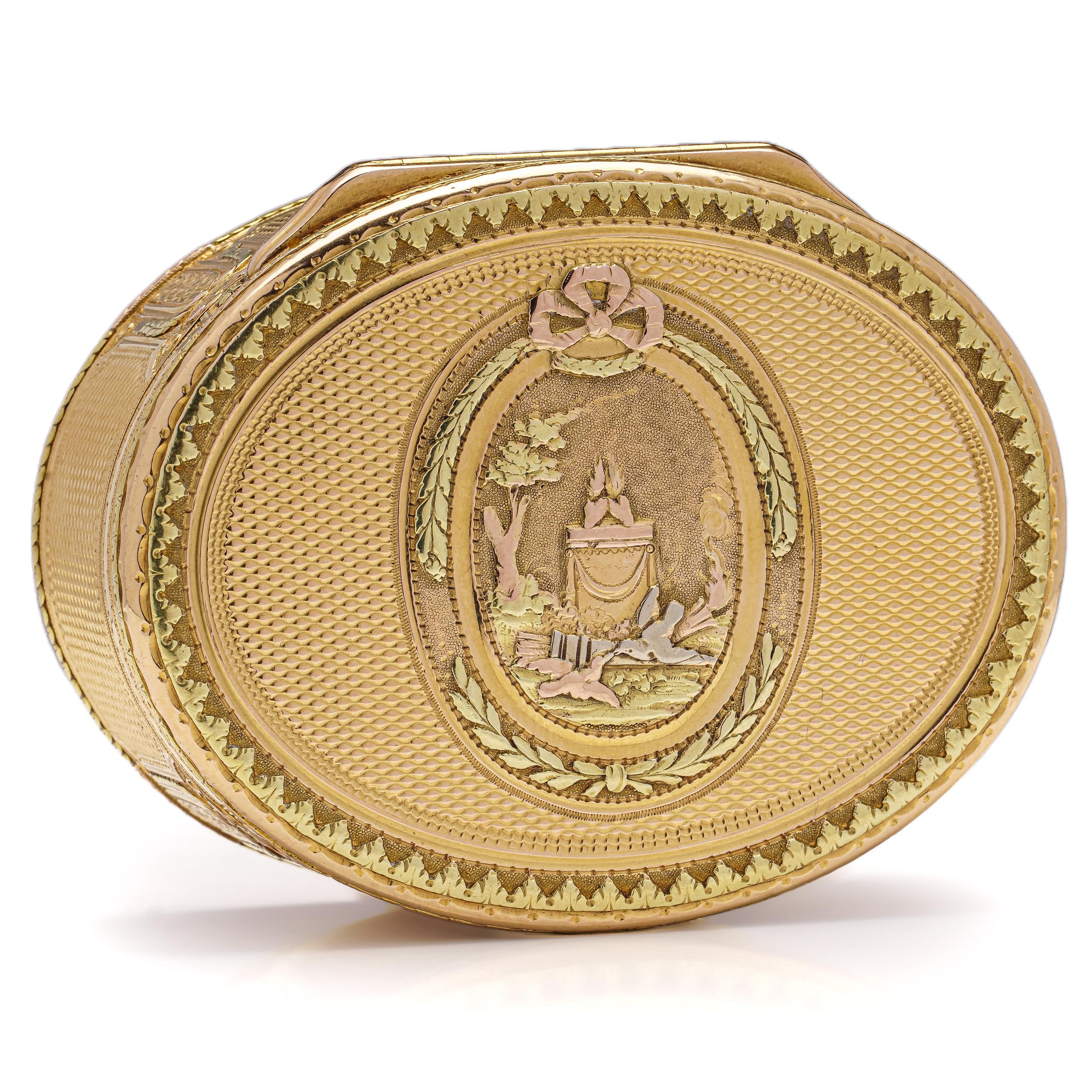 De forme ovale française du 18ème siècle en or 18 carats de style Louis XVI et de couleur variée en vente 6