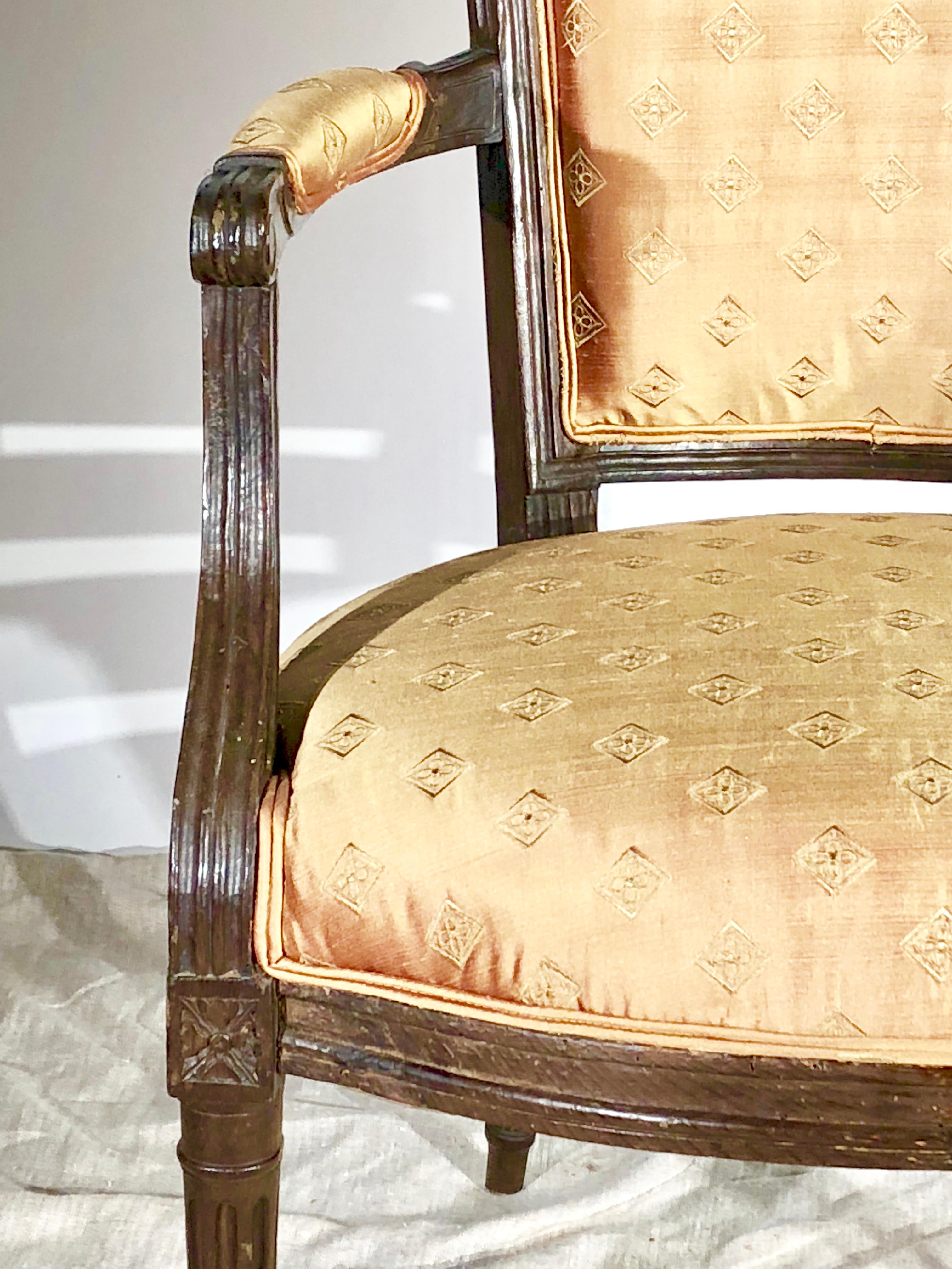 Louis XVI Period Armchair, circa 1790 In Good Condition For Sale In Doylestown, PA