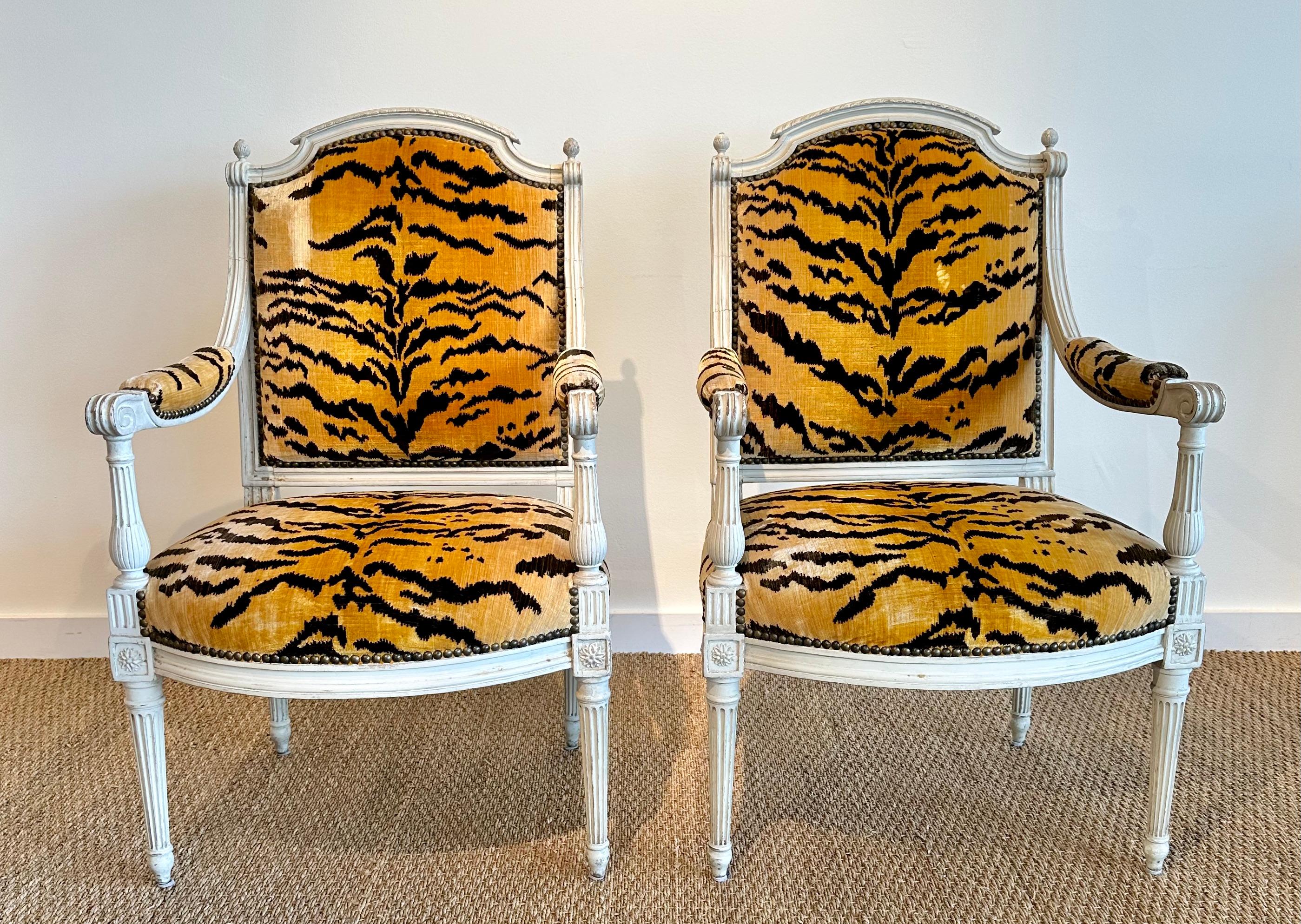 Louis XVI Period Armchairs, Ca. 1770 Stamped S.Brizard In Good Condition In Santa Barbara, CA