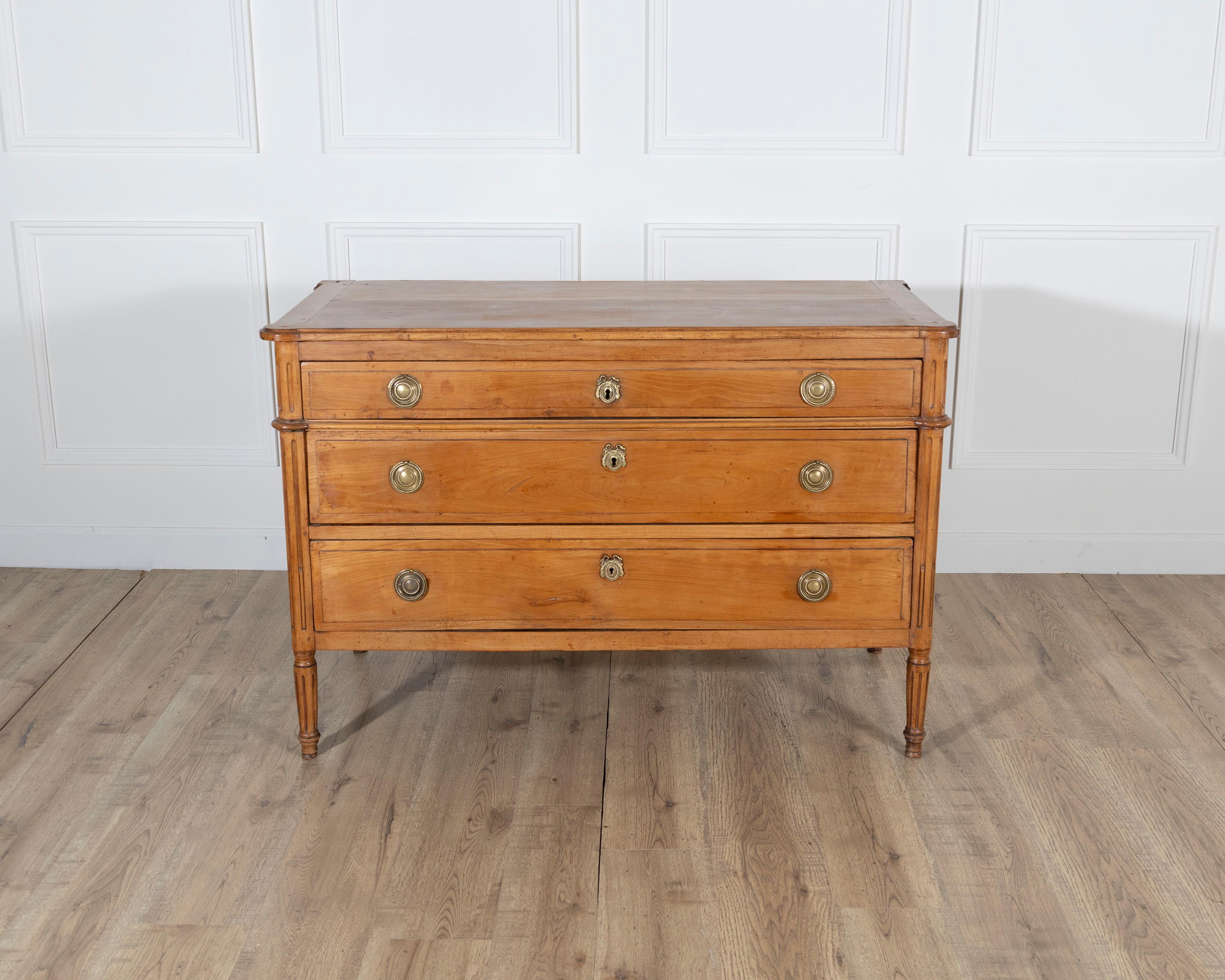 Louis XVI Period Chest Of Drawers In Cherry Wood For Sale 4