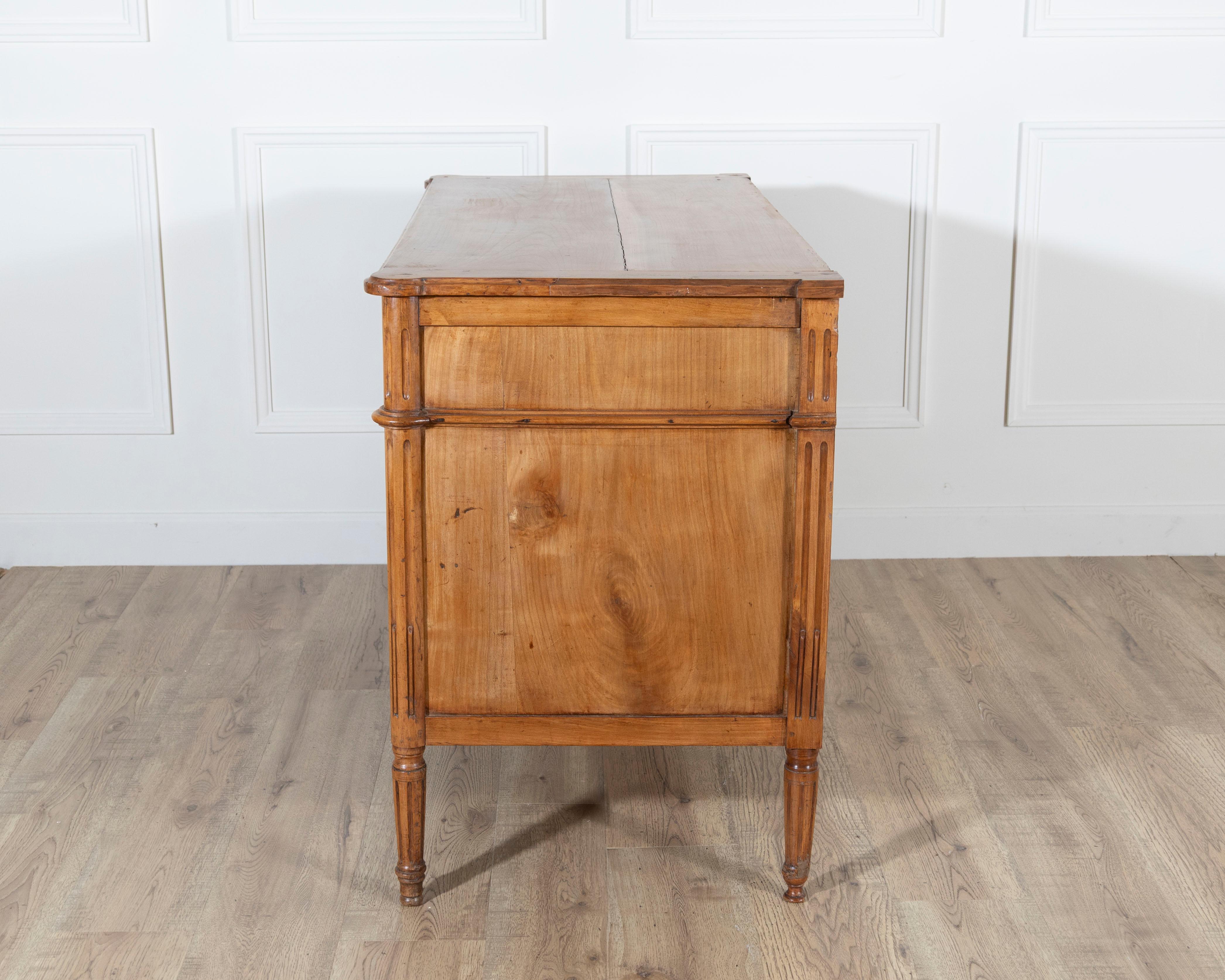 Louis XVI Period Chest Of Drawers In Cherry Wood For Sale 3