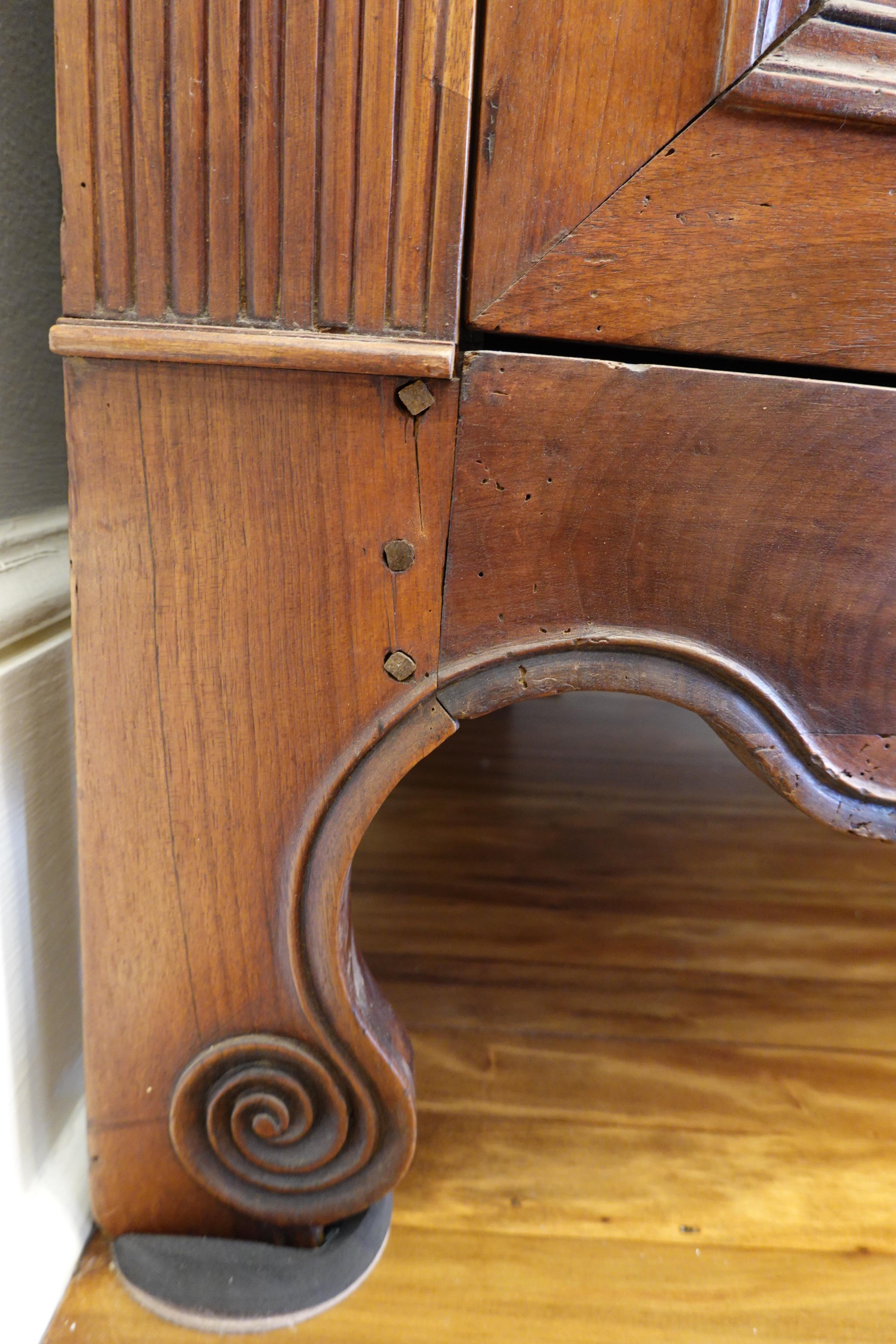 Louis XVI Period Corner Cabinet or Encoignure in Walnut with Curved Facade For Sale 2