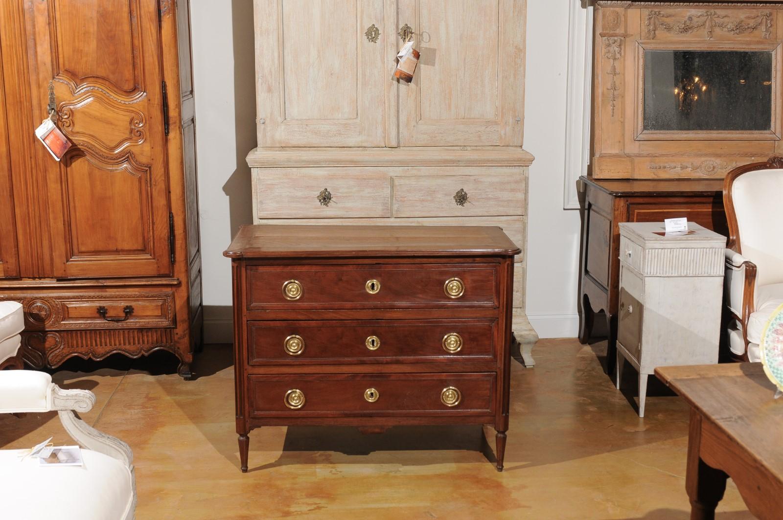 Louis XVI Period French 1780s Three-Drawer Walnut Commode with Bronze Hardware In Good Condition In Atlanta, GA