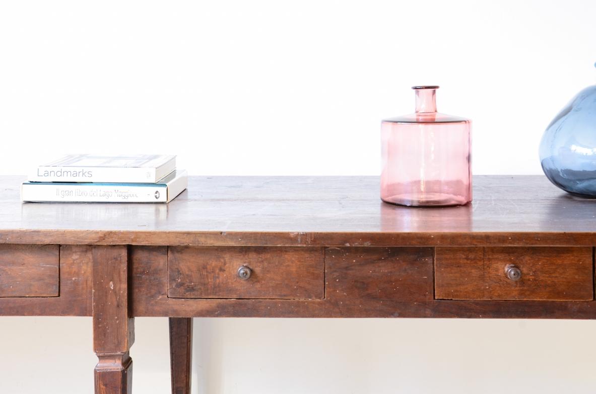 Louis XVI period large walnut table in perfect patina Madera en venta
